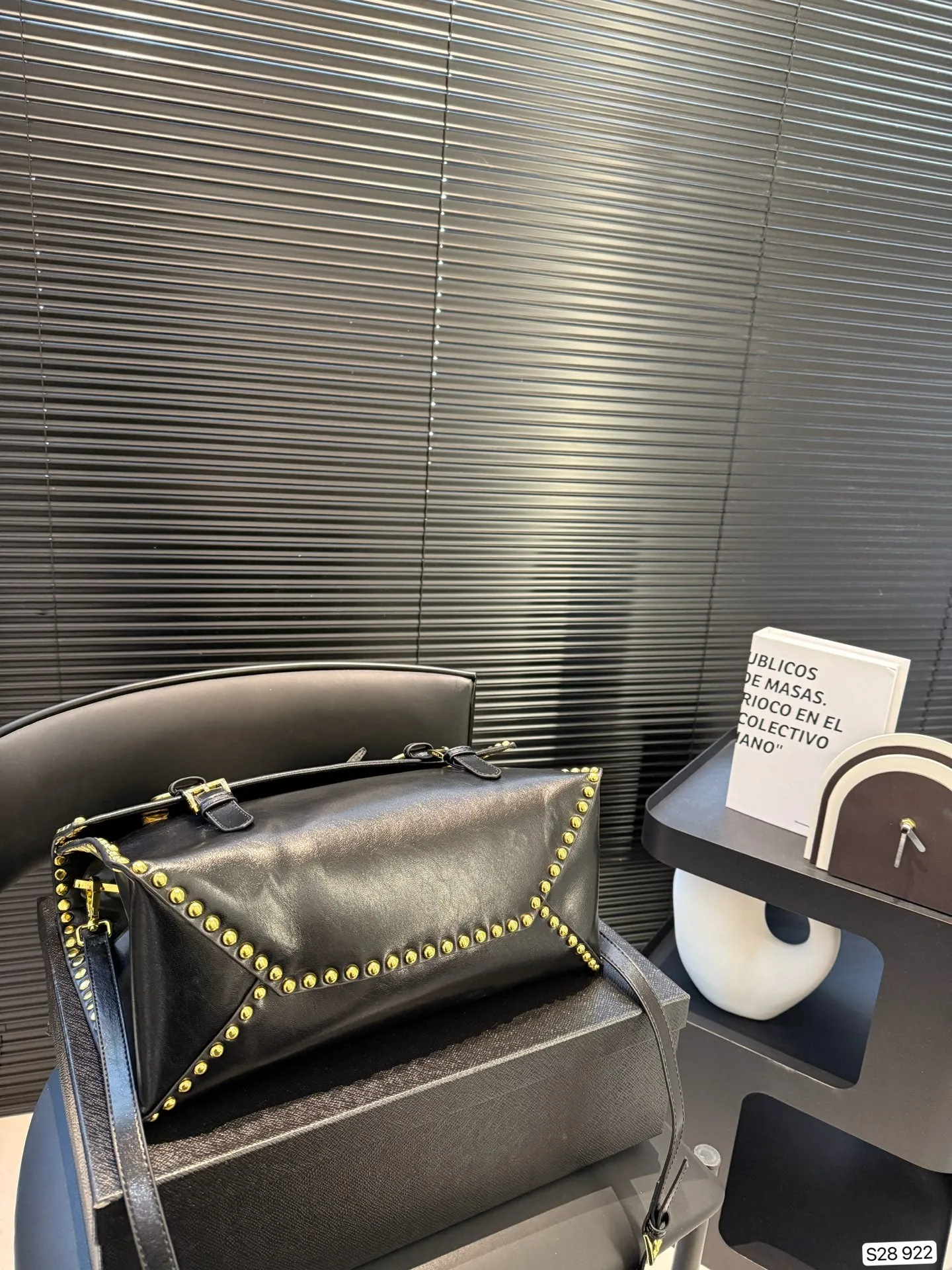 4 Color Studded Embellished Tote
