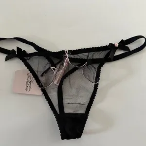 Agent Provocateur Lorna Black Pink Thong - Size 4 -‎ NEW With Tags - In Bags.