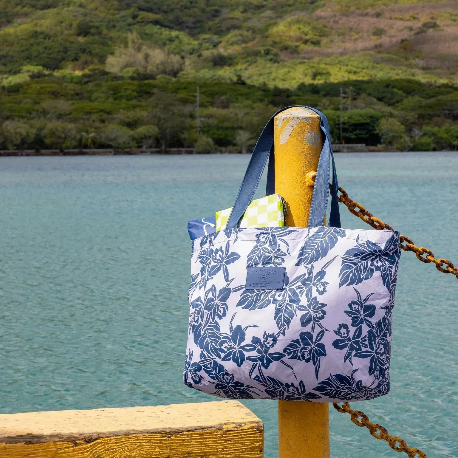 ALOHA HOLO TOTTE BAG