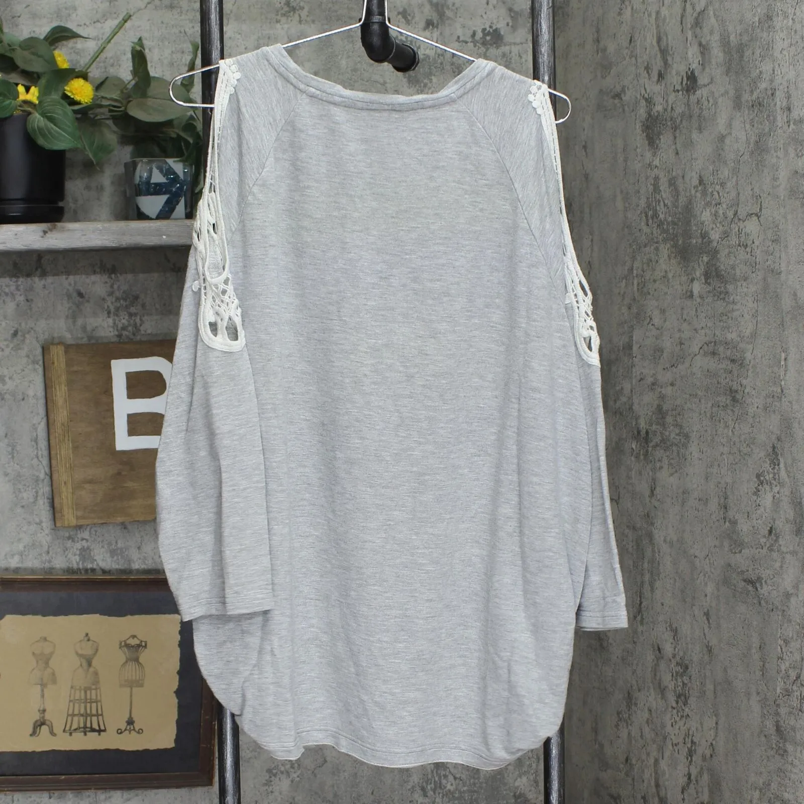 American Eagle Cold Shoulder Crochet Trim Knit French Terry Shirt Gray 2XL