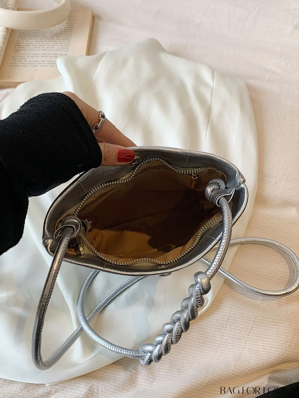 BagForLove - Stylish Compact Shoulder Bag: Mini All-Match Fashion Bucket Design
