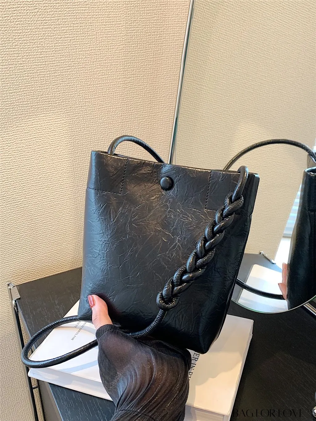 BagForLove - Stylish Compact Shoulder Bag: Mini All-Match Fashion Bucket Design