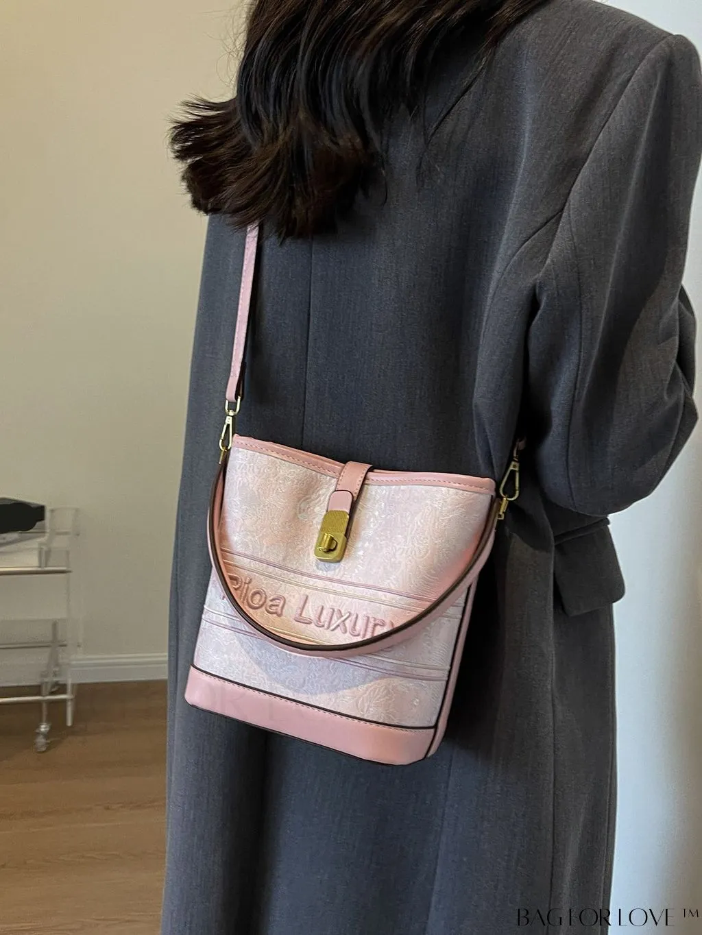 BagForLove - Stylish Pink Embroidered Barrel Handbag - Womens Fashion Accessory