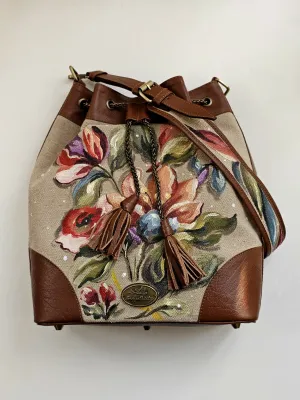 Big Bucket Beige X Florals
