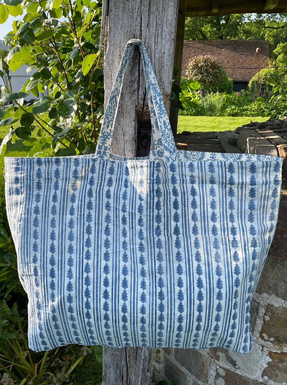 BLUE ACE TOTE BAG