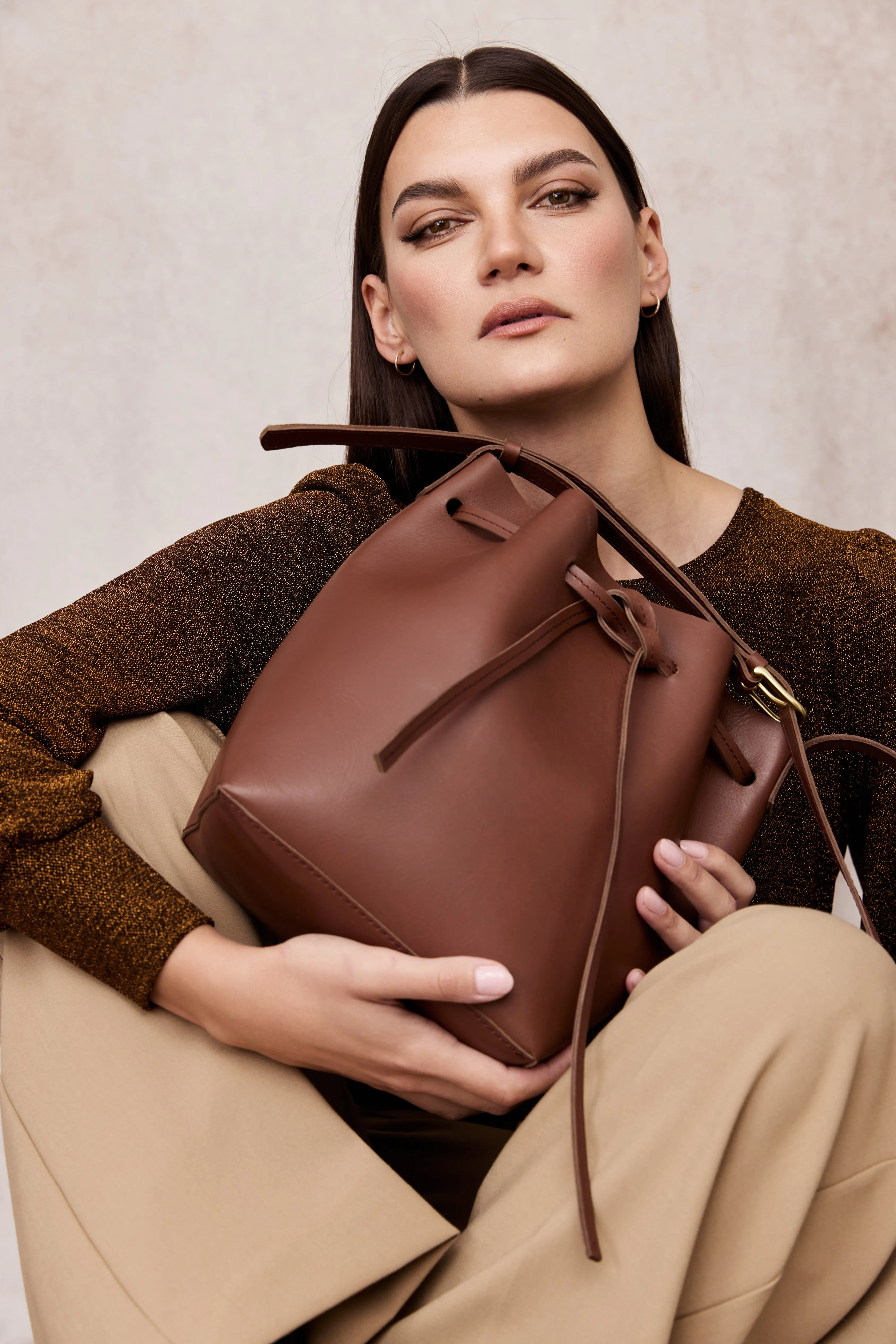 Byrd Bucket List Bag - Chestnut