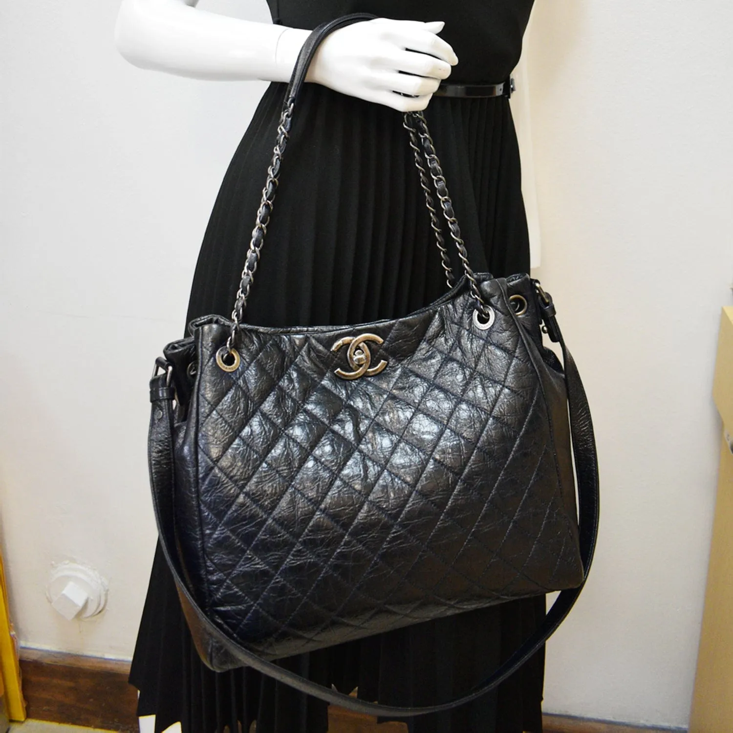 CHANEL Glazed Aged Calfskin Distressed Tote Shoulder Bag Blue
