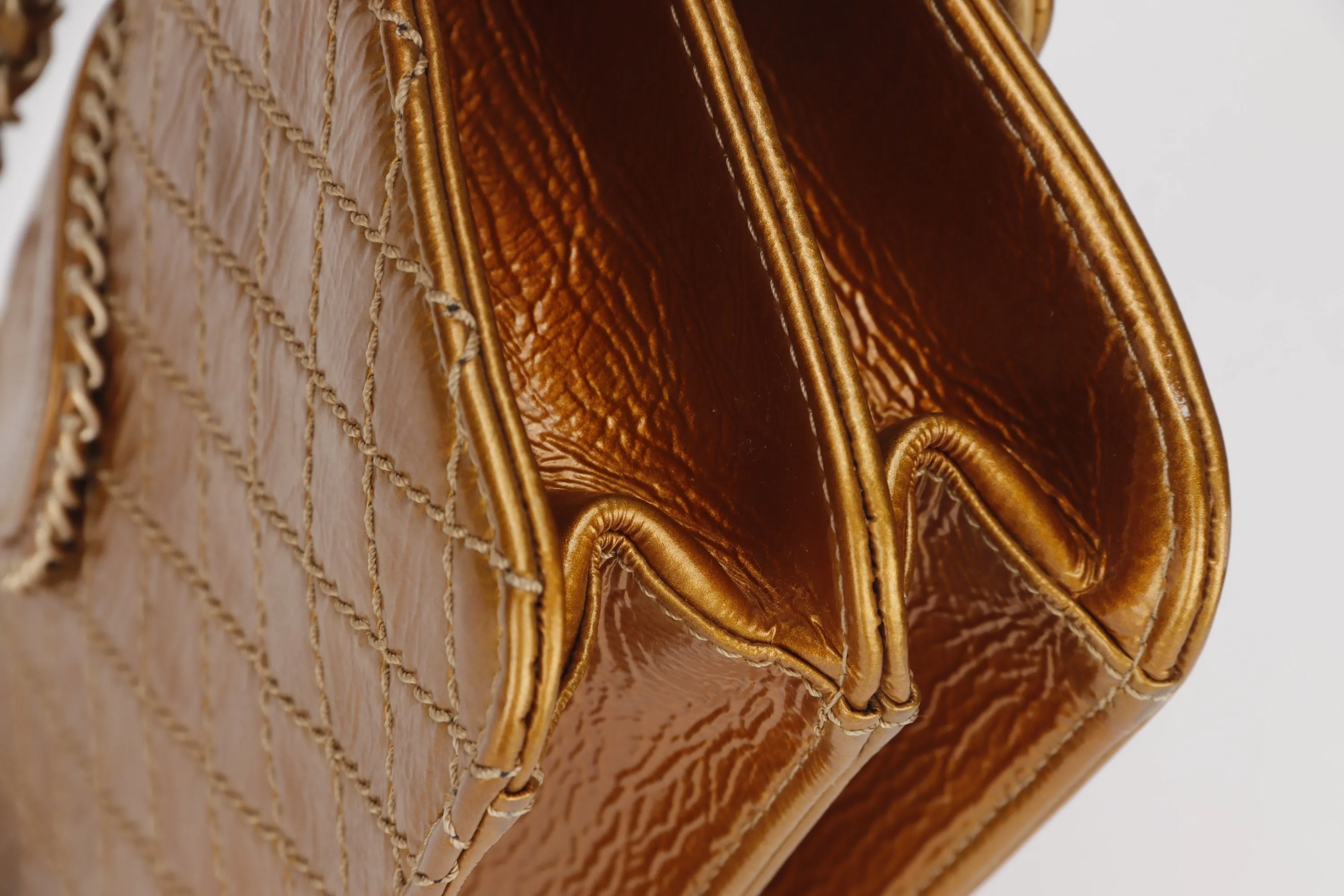 CHANEL MADISON FLAP BAG (1144xxxx) MEDIUM GOLD QUILTED PATENT LEATHER GOLD HARDWARE, NO CARD & DUST COVER
