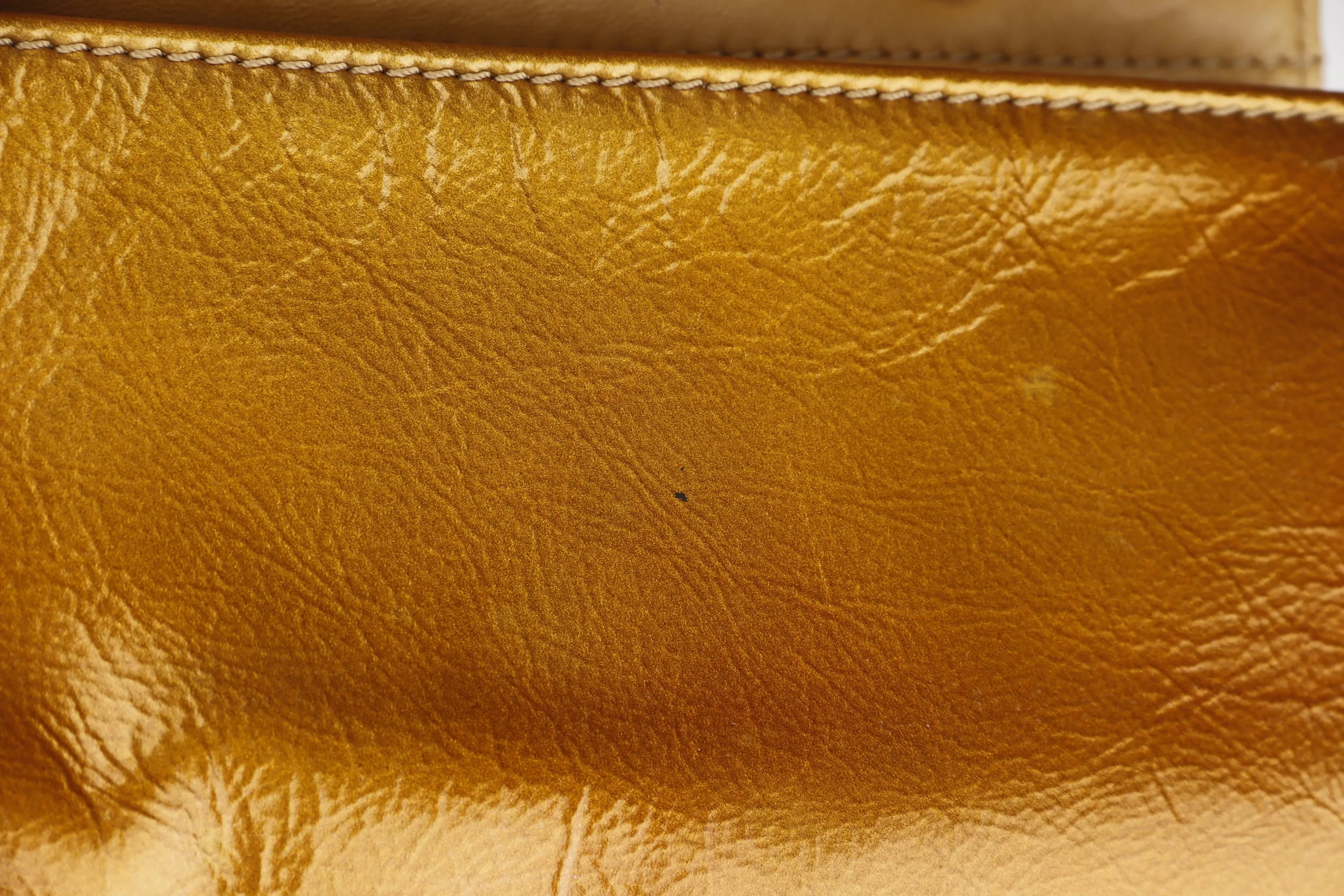 CHANEL MADISON FLAP BAG (1144xxxx) MEDIUM GOLD QUILTED PATENT LEATHER GOLD HARDWARE, NO CARD & DUST COVER
