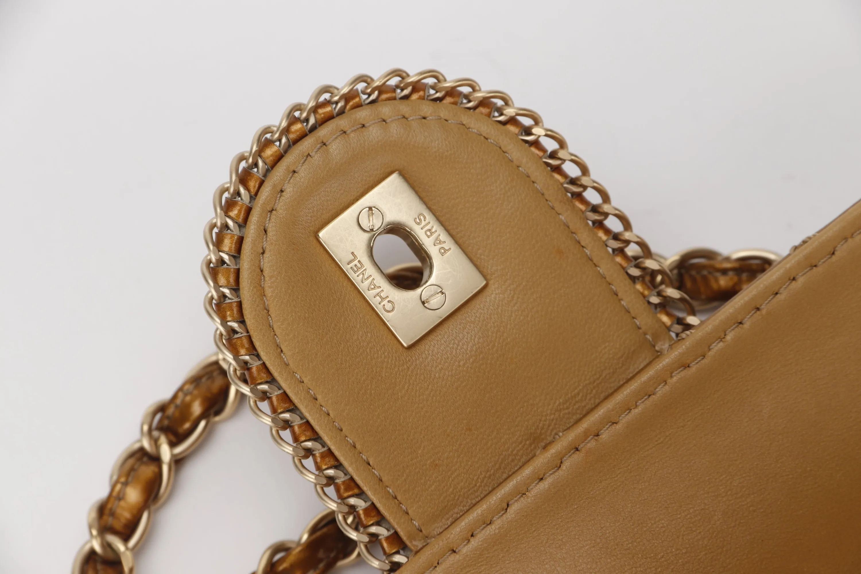 CHANEL MADISON FLAP BAG (1144xxxx) MEDIUM GOLD QUILTED PATENT LEATHER GOLD HARDWARE, NO CARD & DUST COVER