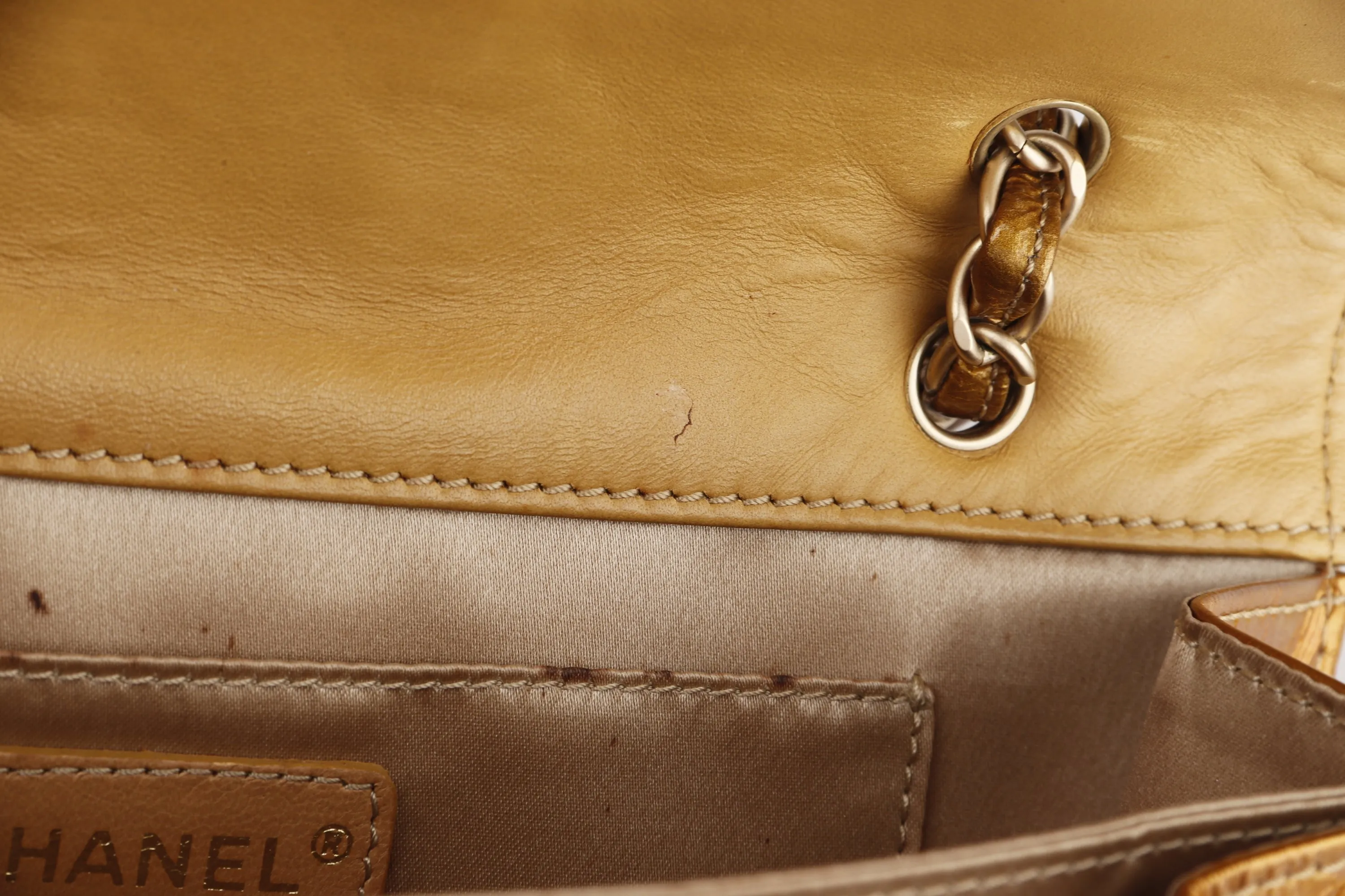 CHANEL MADISON FLAP BAG (1144xxxx) MEDIUM GOLD QUILTED PATENT LEATHER GOLD HARDWARE, NO CARD & DUST COVER