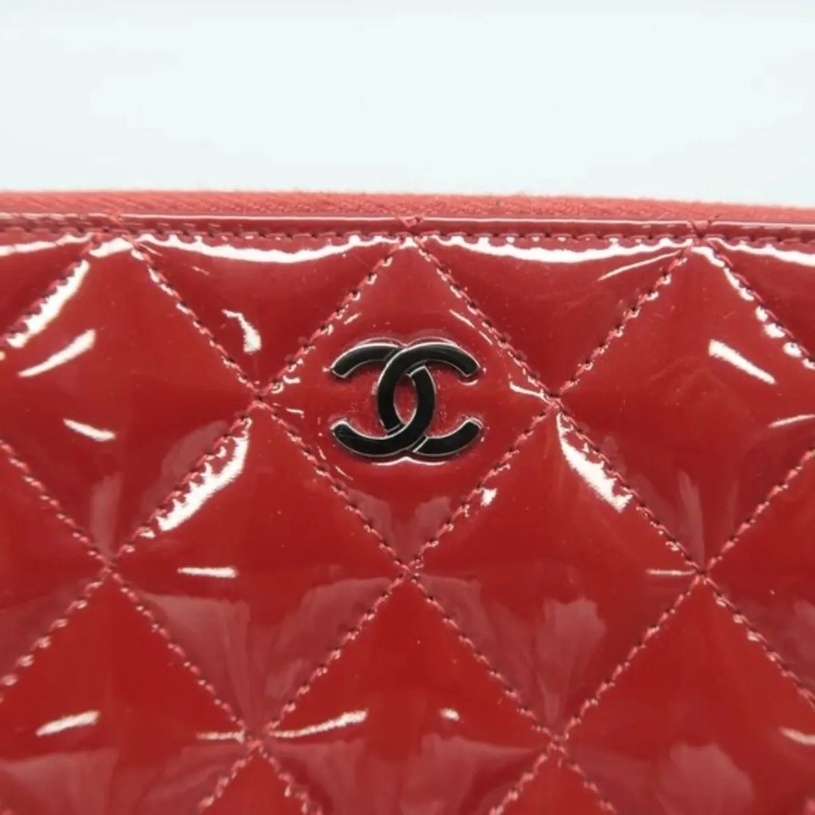 CHANEL Red Patent Leather Wallet