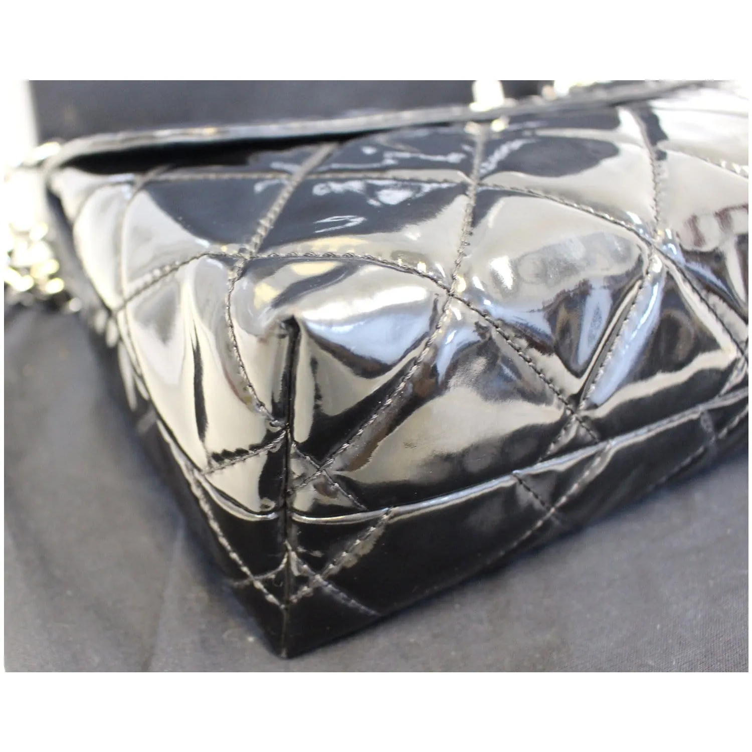 CHANEL Sac Rabat Patent Leather Shoulder Bag