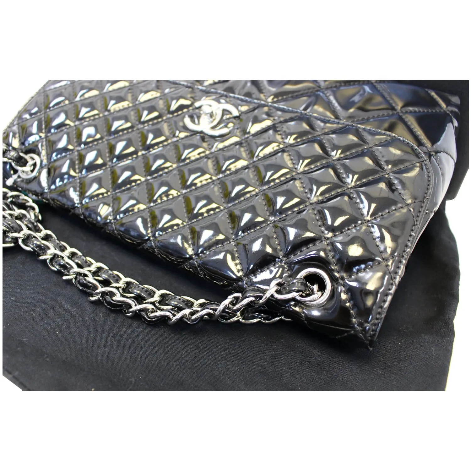 CHANEL Sac Rabat Patent Leather Shoulder Bag