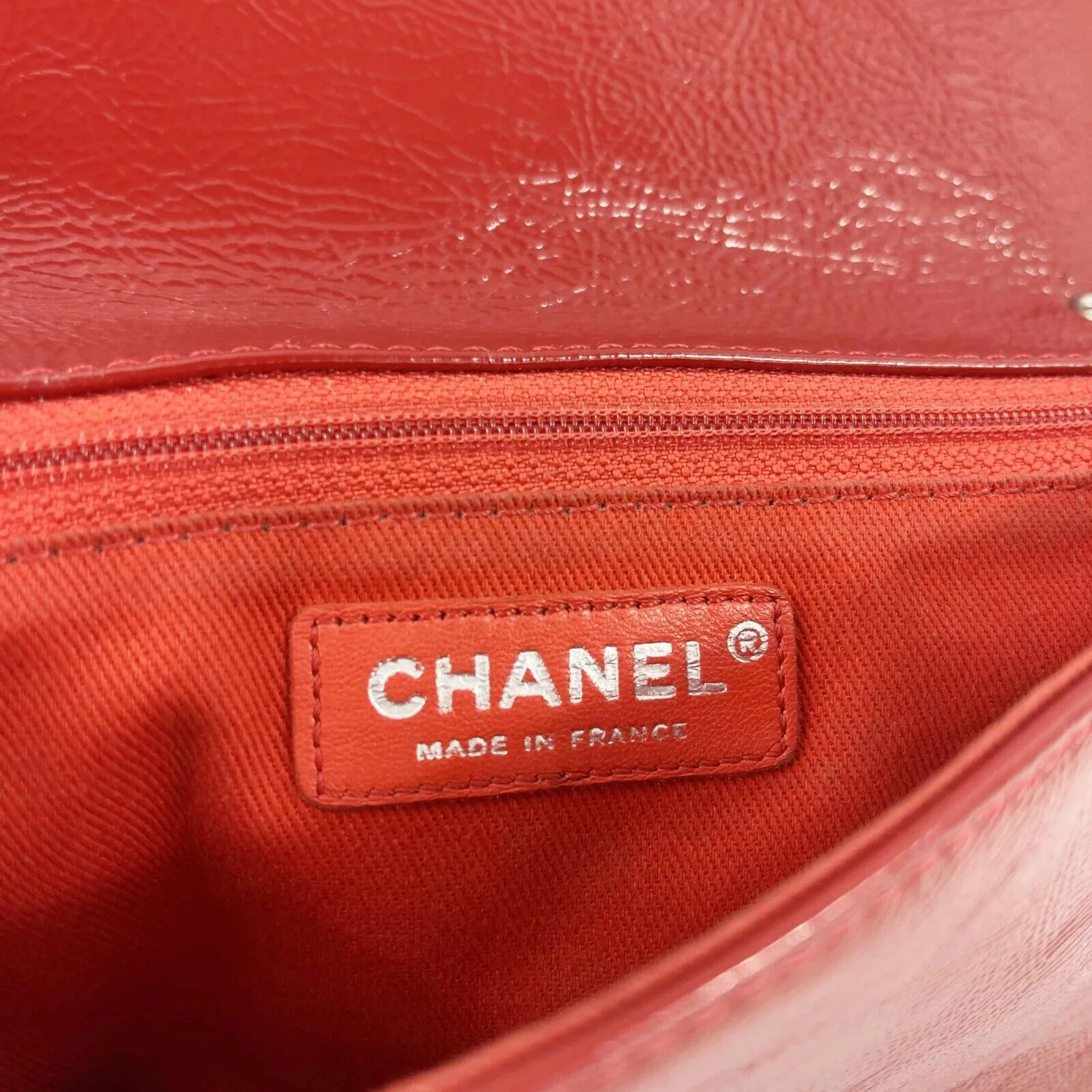 CHANEL - Small Textured Red Patent Frame Flap - CC Lock - Silver Shoulder Bag