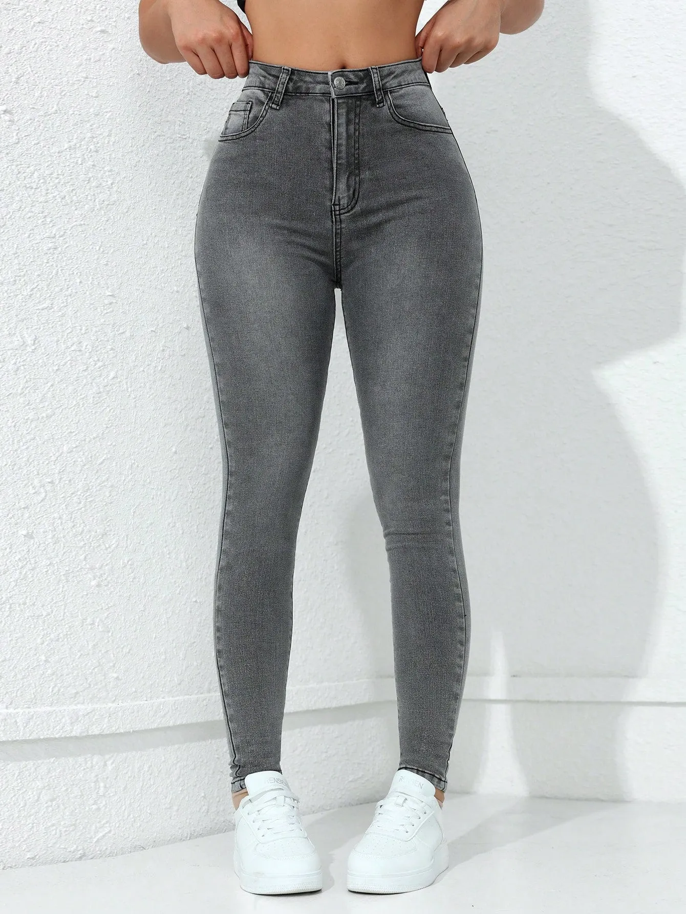 Cherry Vibes: Jeans ajustados unicolor para mujer en