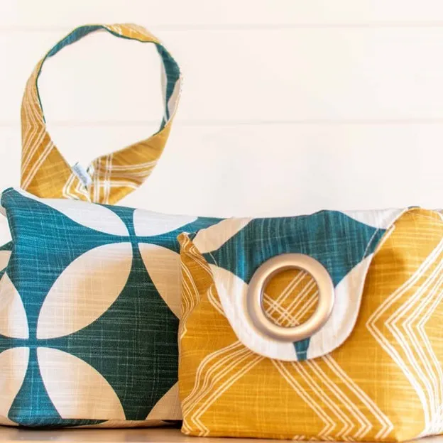 Colton Dumpling Bag - Small