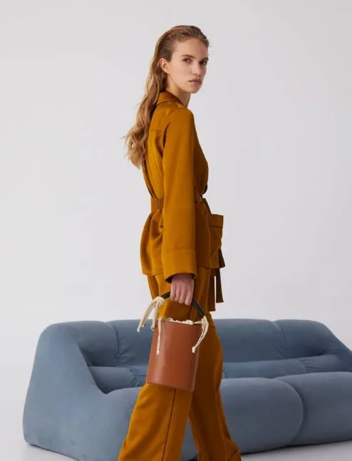 Como Bucket Bag, Chocolate