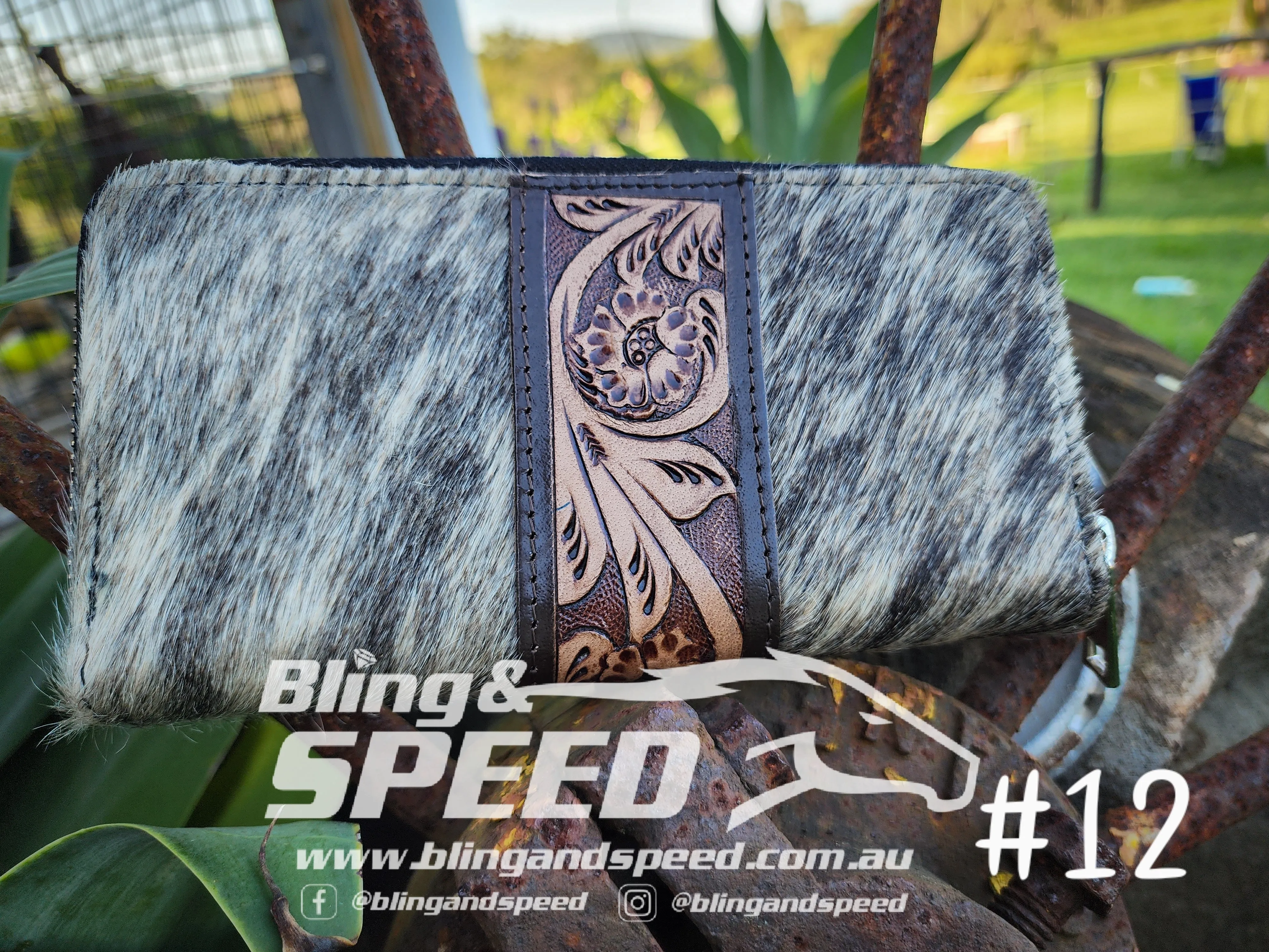 Cowhide and Leather Wallet - Zipper Closure