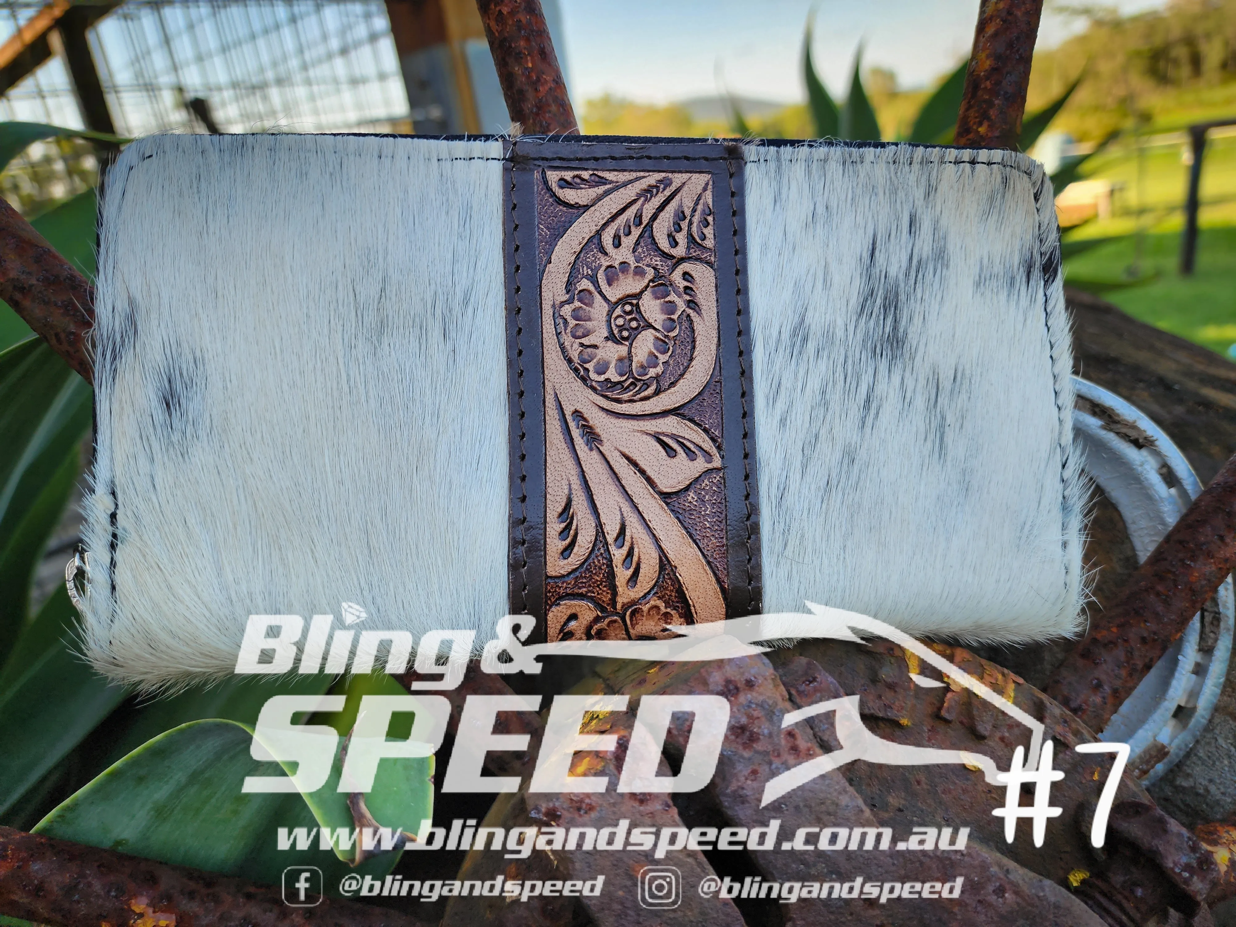 Cowhide and Leather Wallet - Zipper Closure