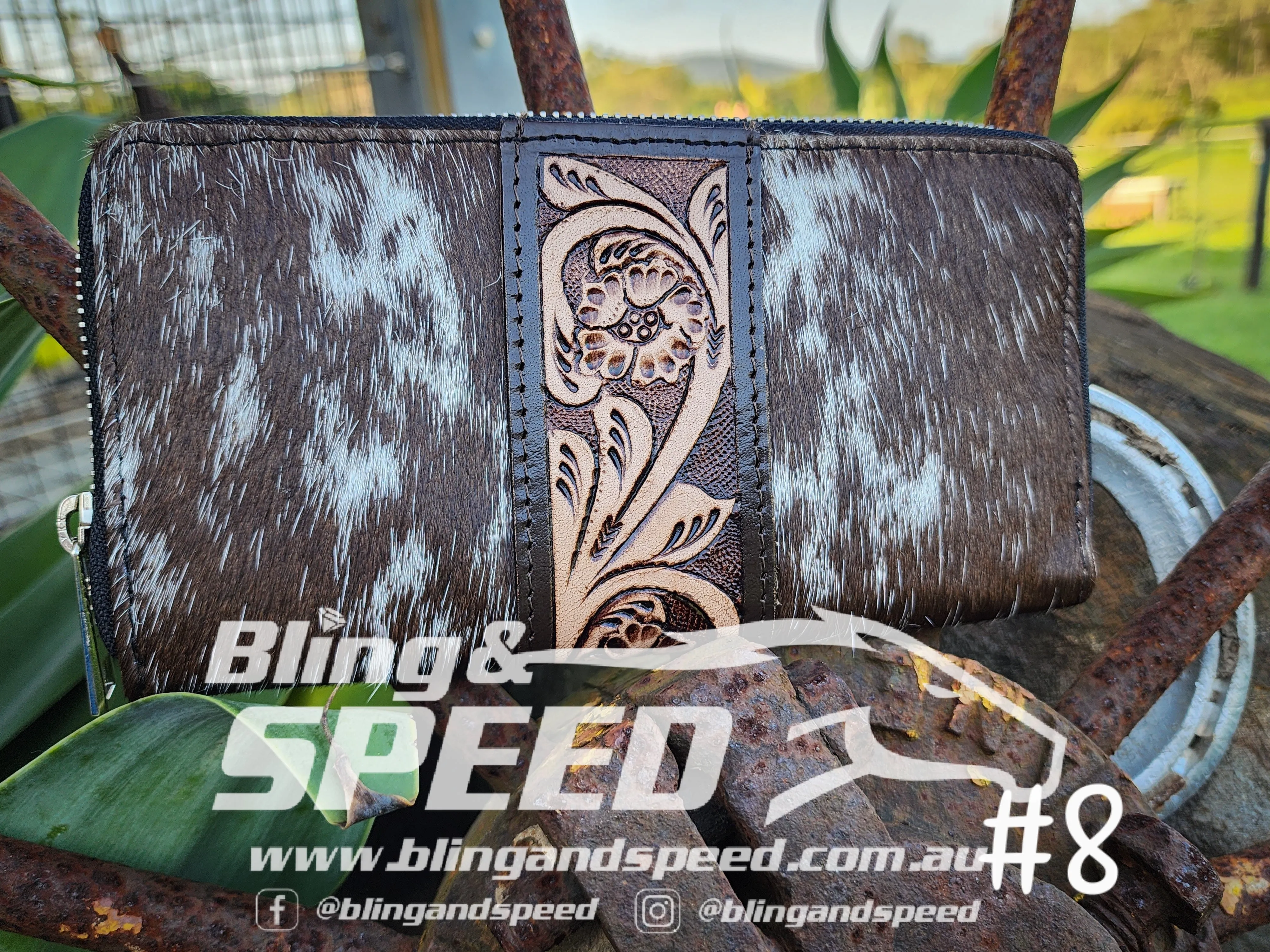 Cowhide and Leather Wallet - Zipper Closure