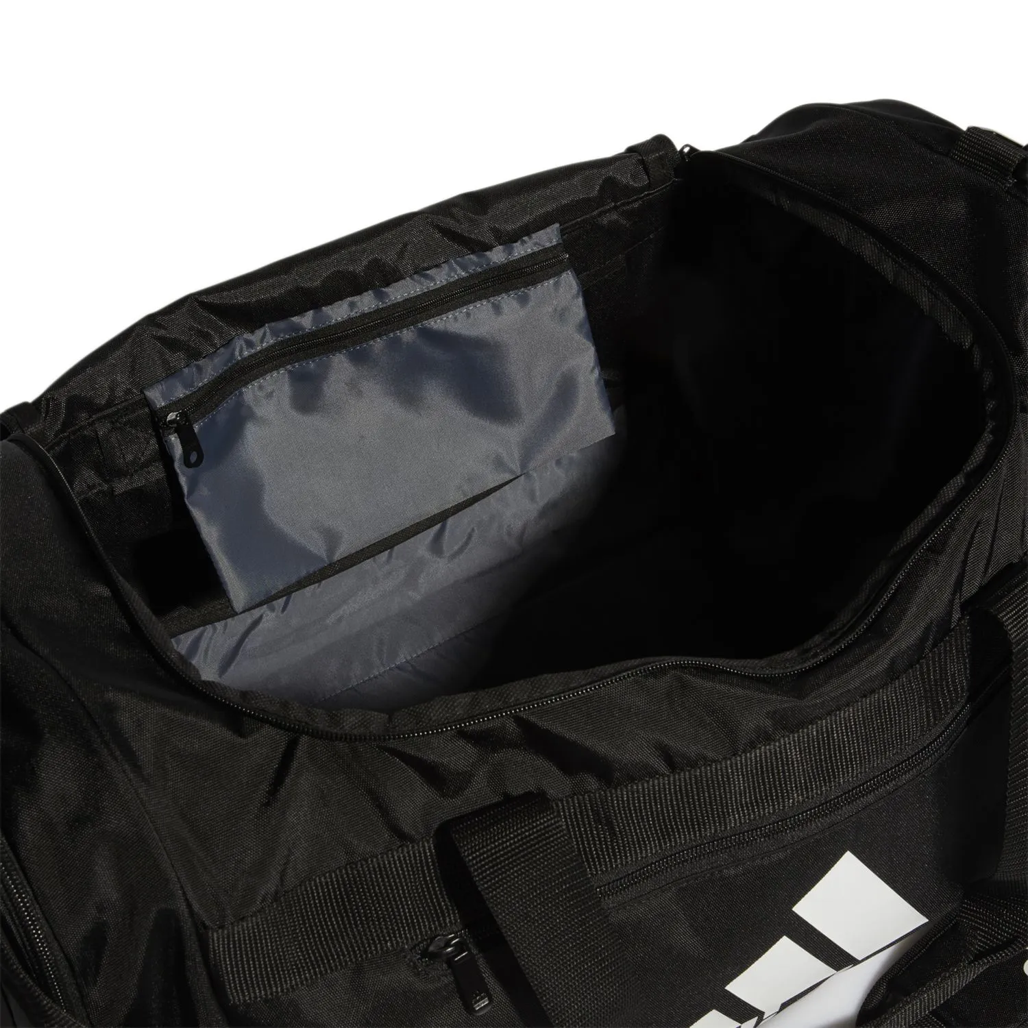 Defender IV Medium Duffle Bag