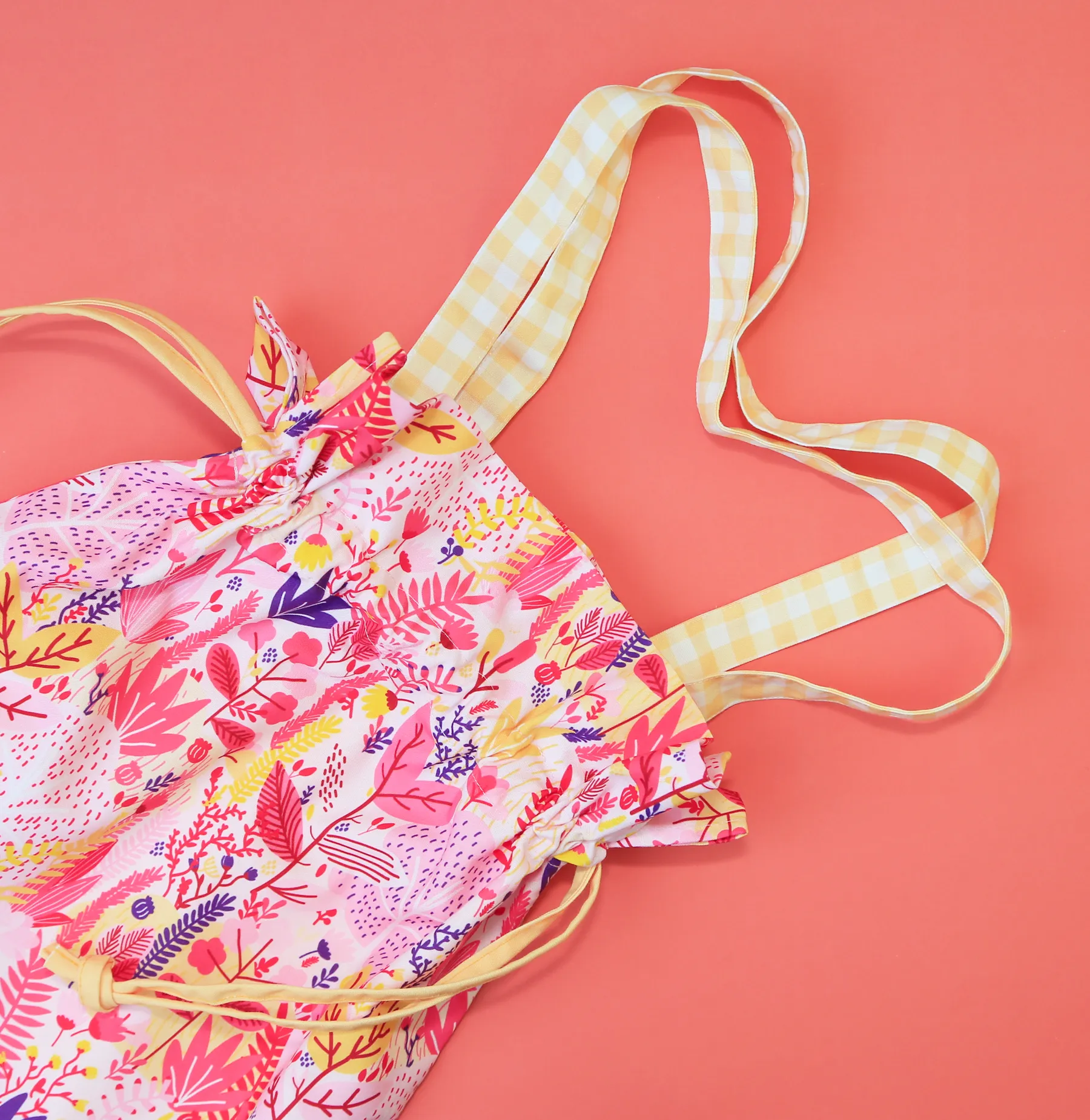 Drawstring tote bag - Posy and buds