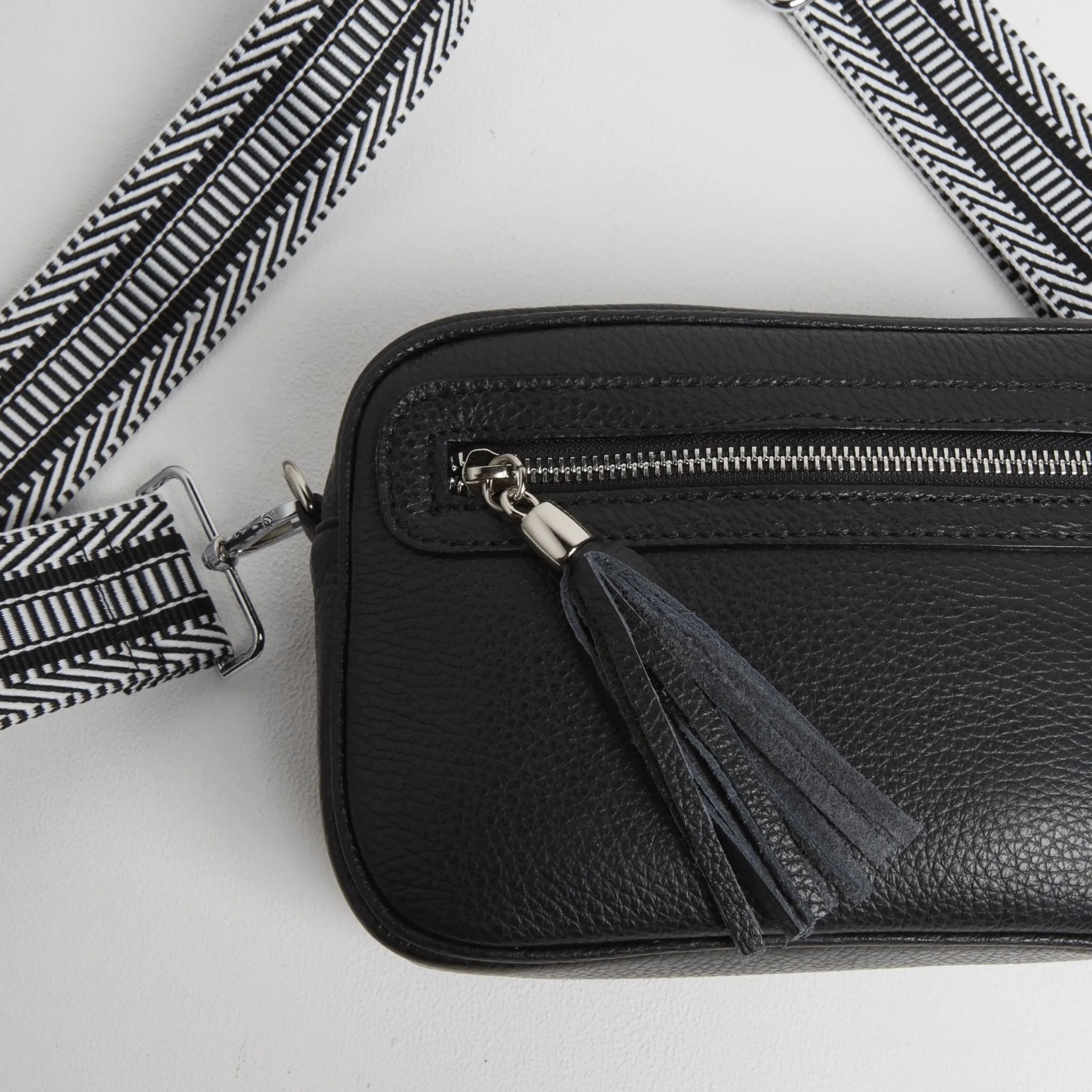 Florence Crossbody Bag in Black