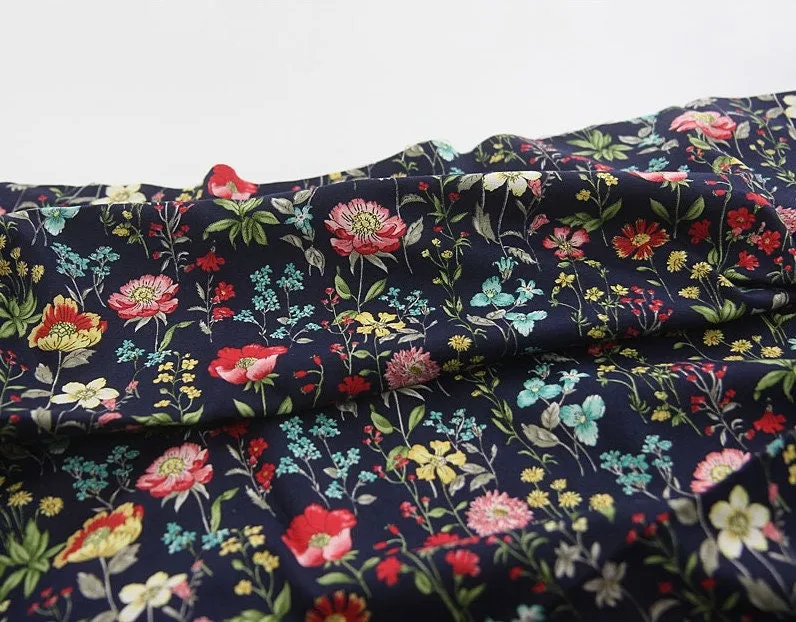 Flower Garden Oxford Cotton Fabric - Ivory or Navy - Home Decor Fabric By the Yard / 39379