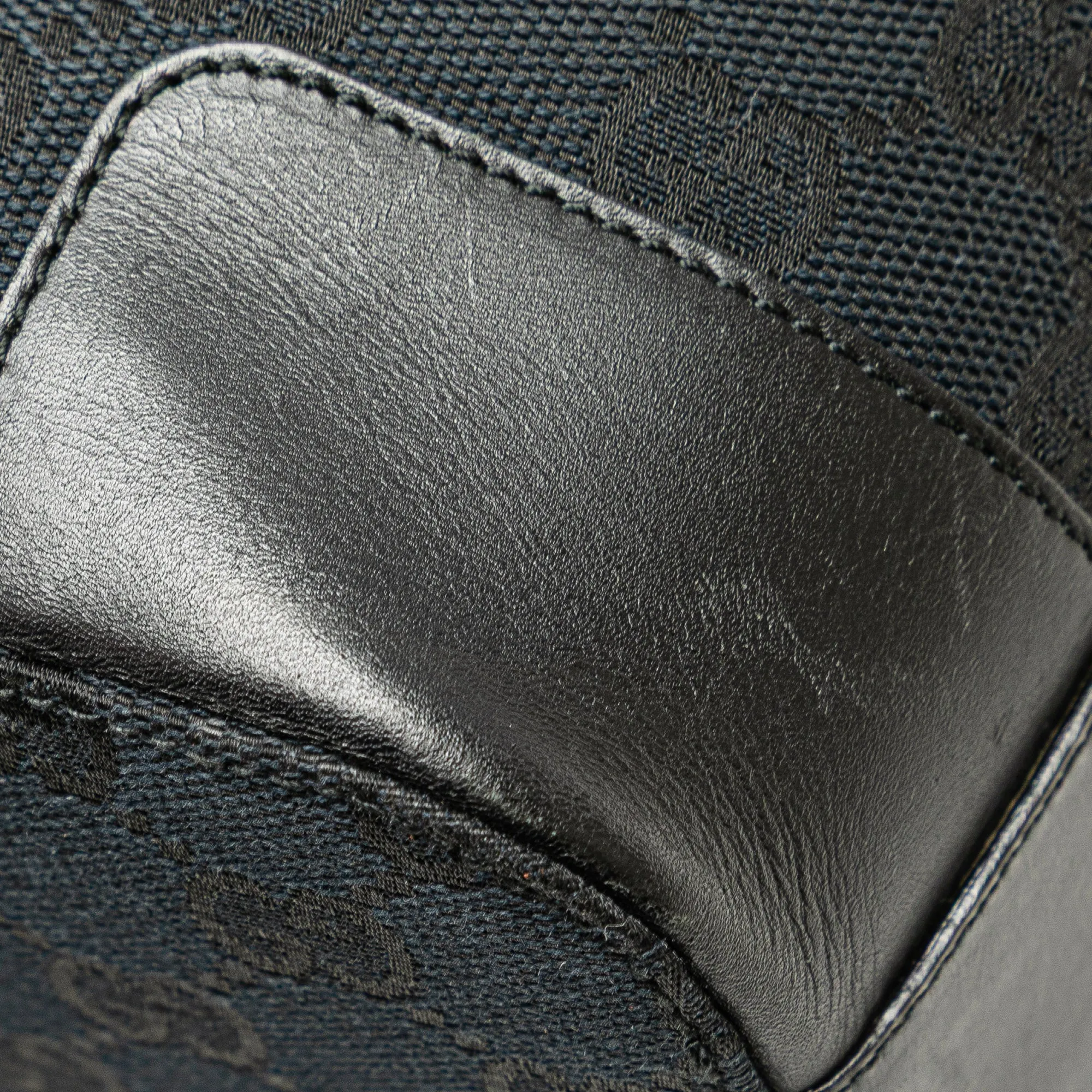 GG Canvas Shoulder Bag