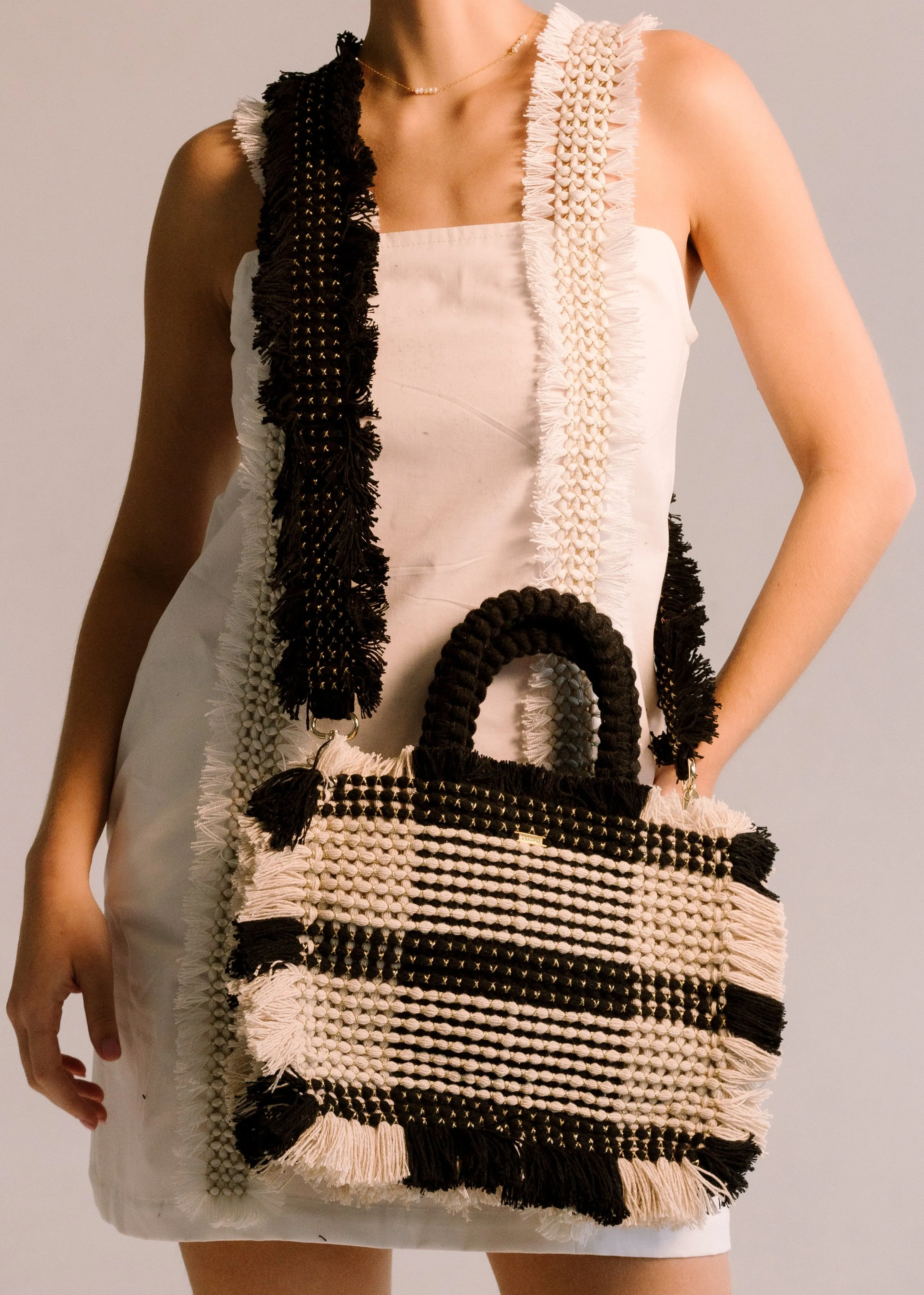 Gossypium Tote Bag Medium - Buttercream & Black