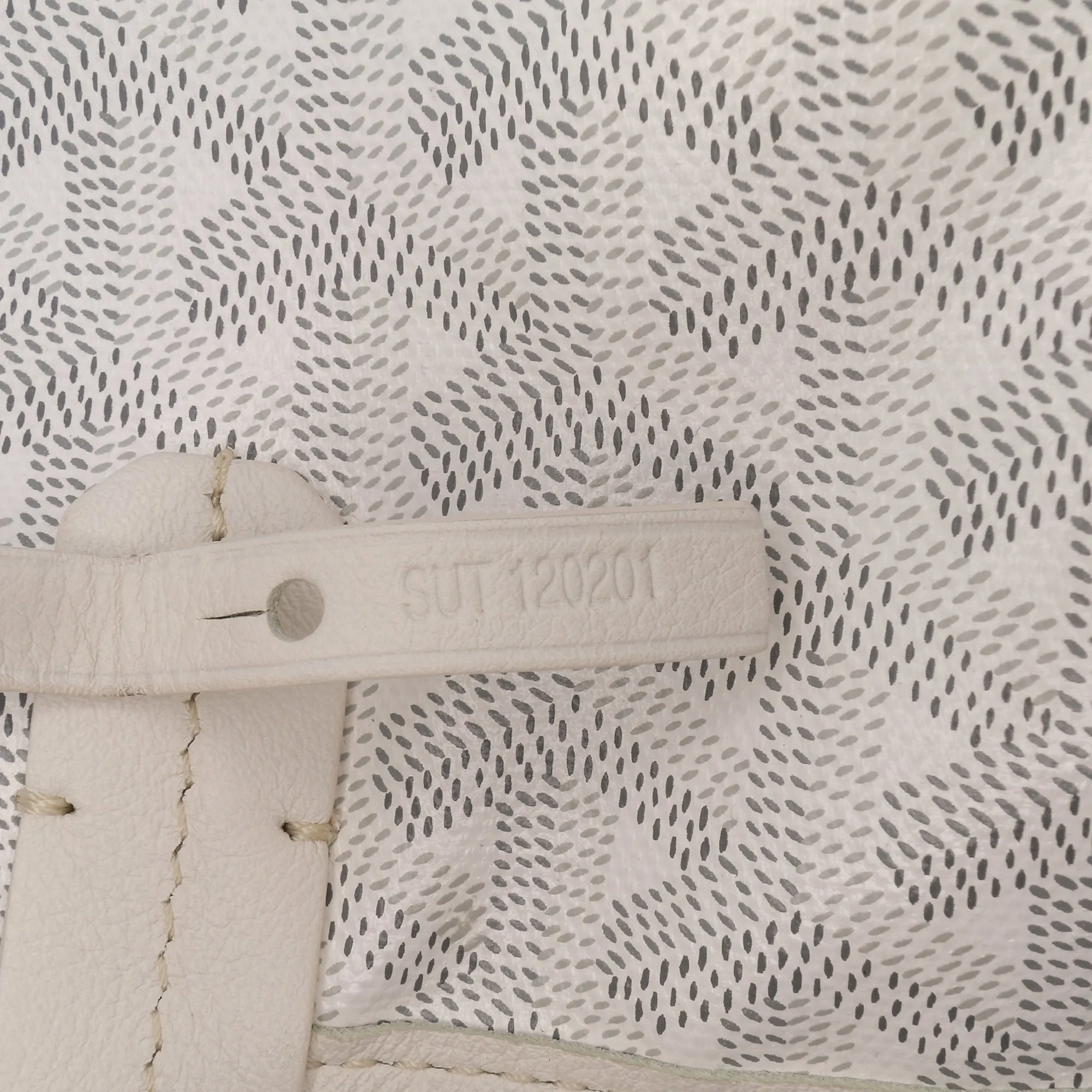 Goyardine Reversible Anjou GM