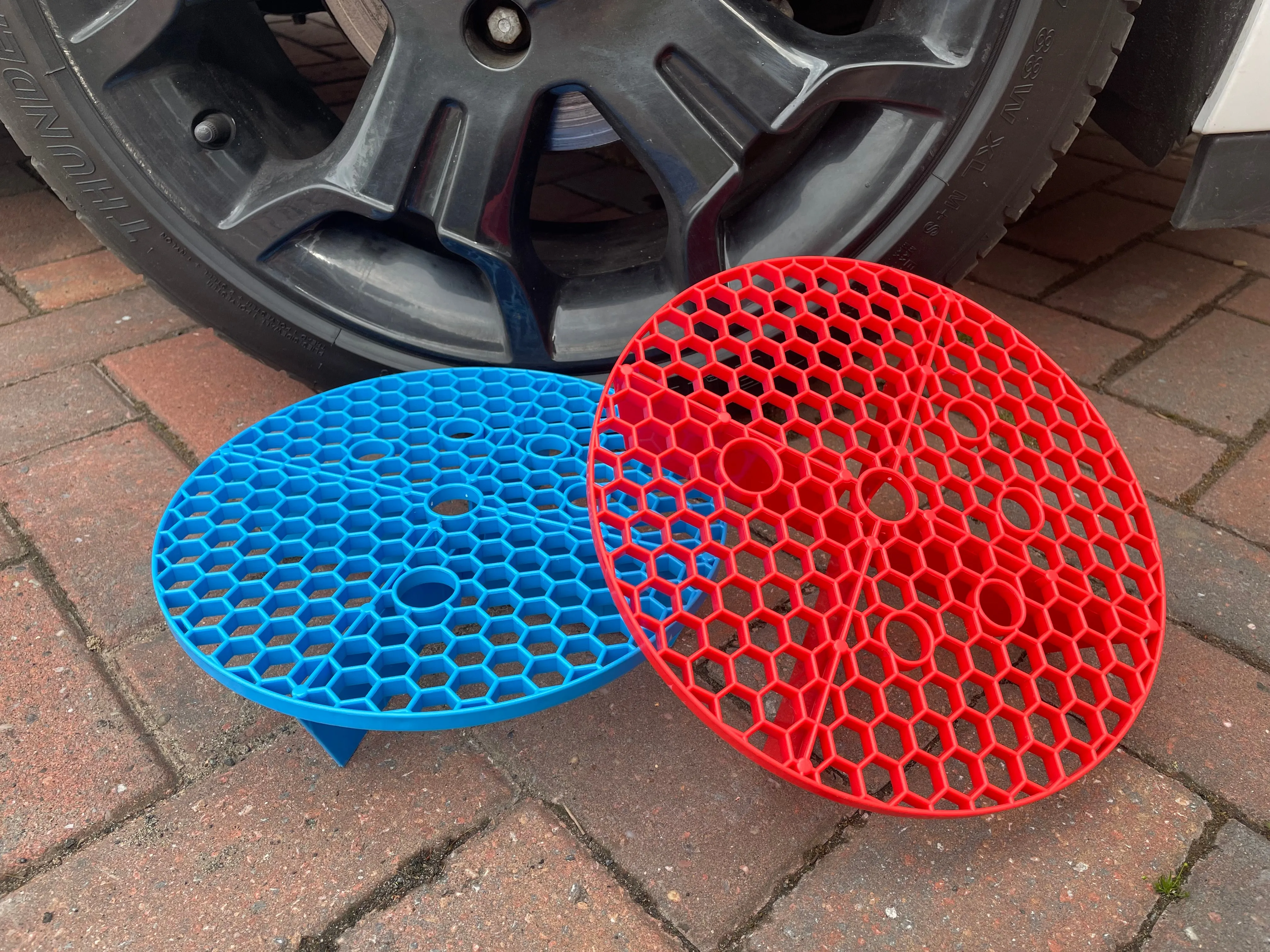 Grit Guard - Available in Red/Blue