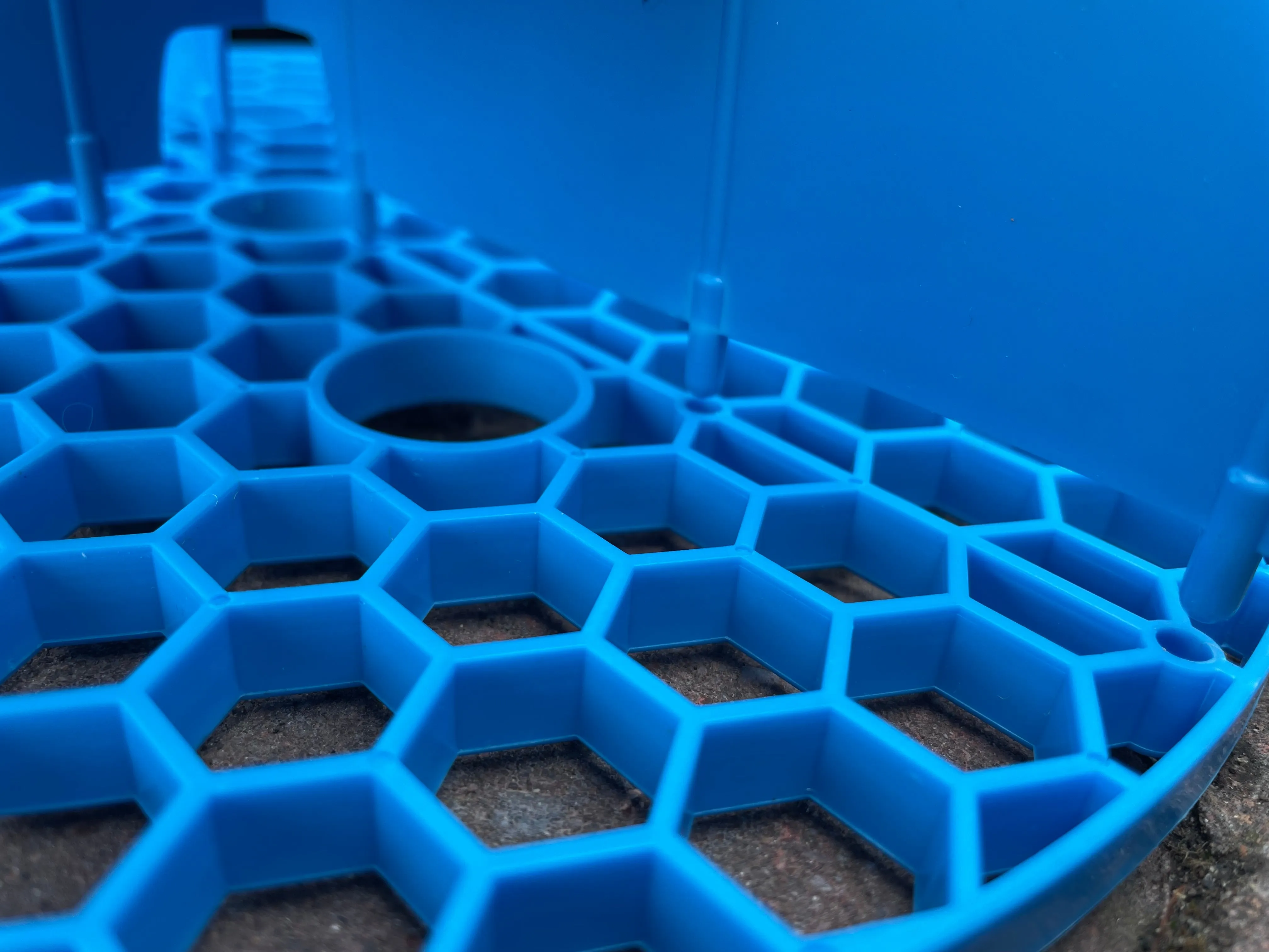 Grit Guard - Available in Red/Blue