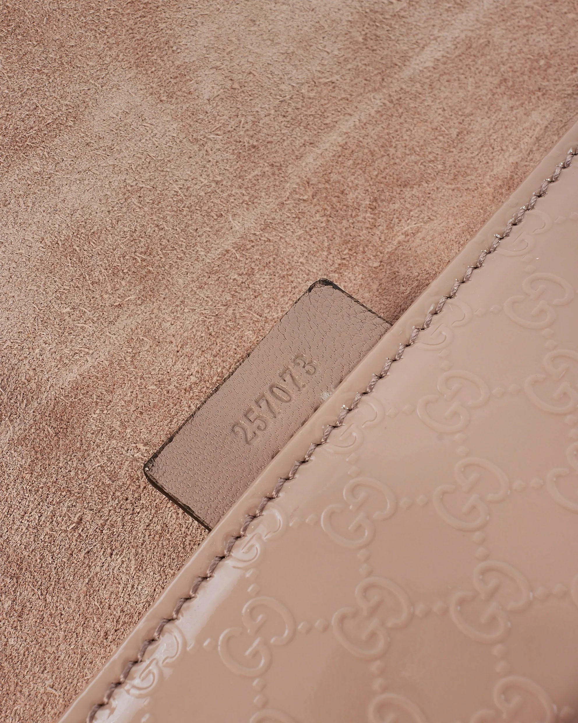 Gucci Blush Guccissima Patent Leather Broadway Clutch