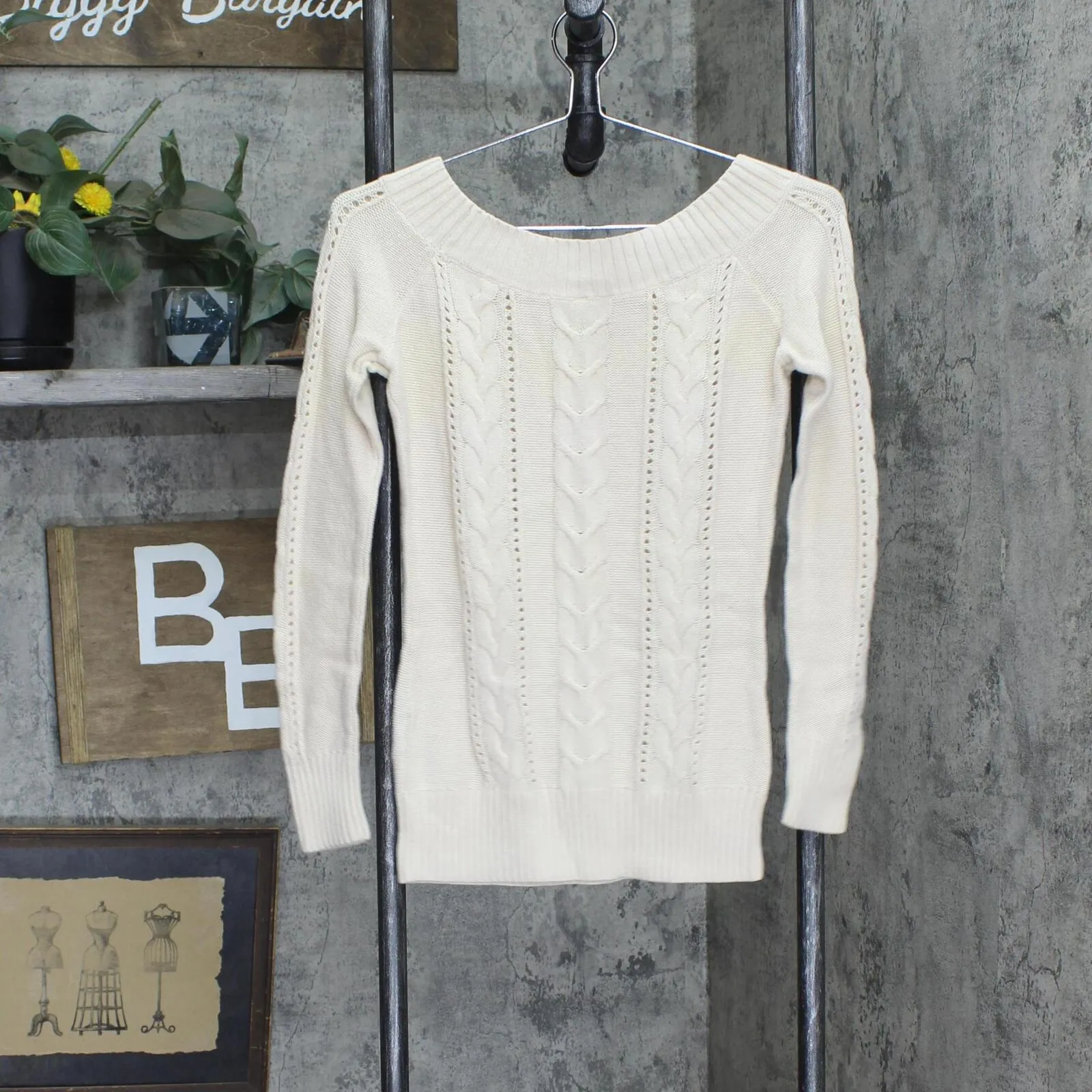 Guess Womens Cable Knit Off the Shoulder Scoop Neck Sweater Cream Off White S