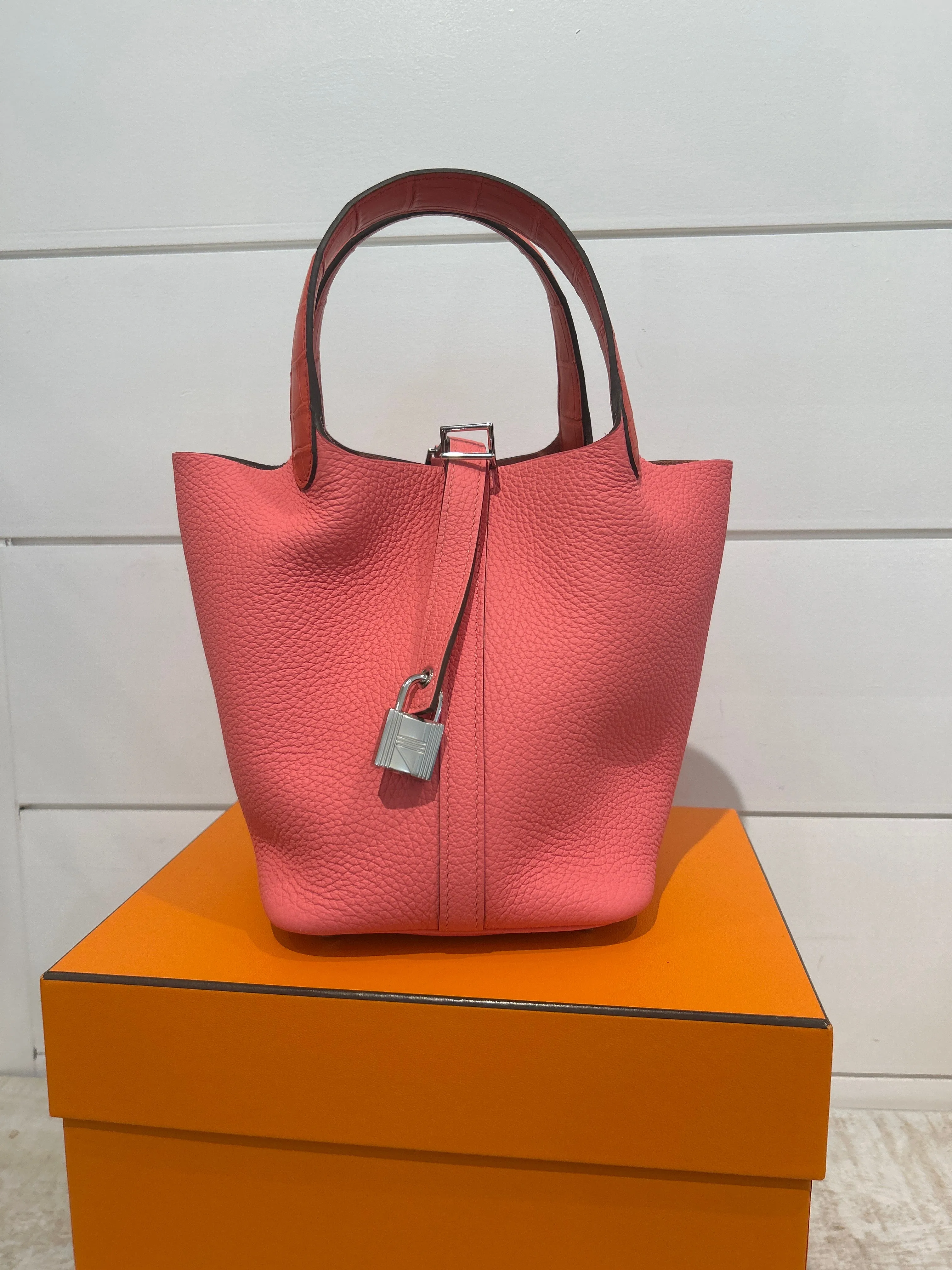 Hermès Bag, Rose Azalee Taurillon Clemence Matte Alligator Picotin Lock Touch 18 PM