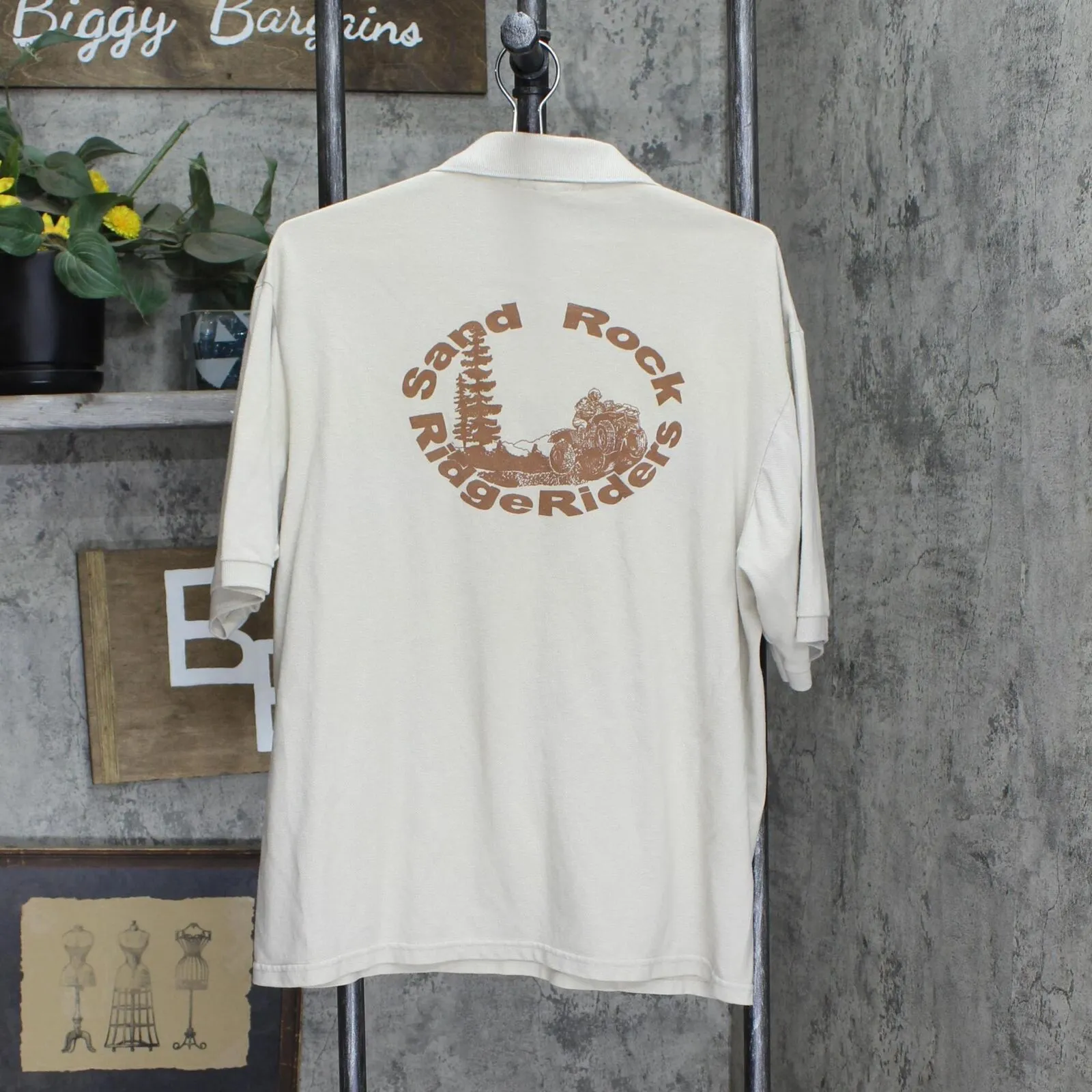 Jeezes Mens Combed Cotton Sand Rock Ridge Riders Utah Polo Shirt Sand Brown L