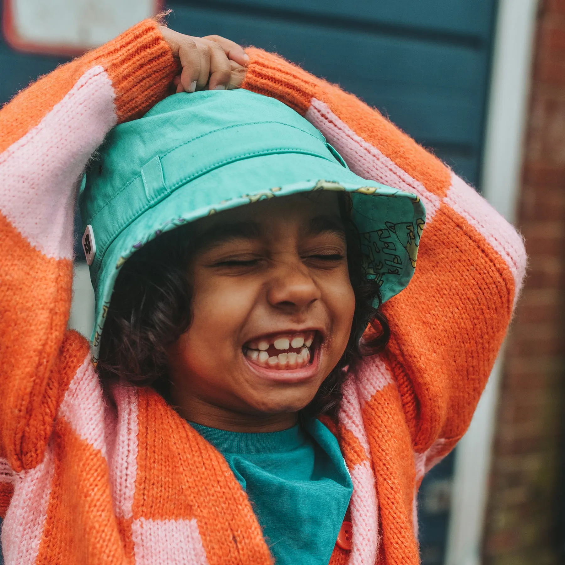 Kids  Reversible Adventurer Bucket Hat: Giraffe
