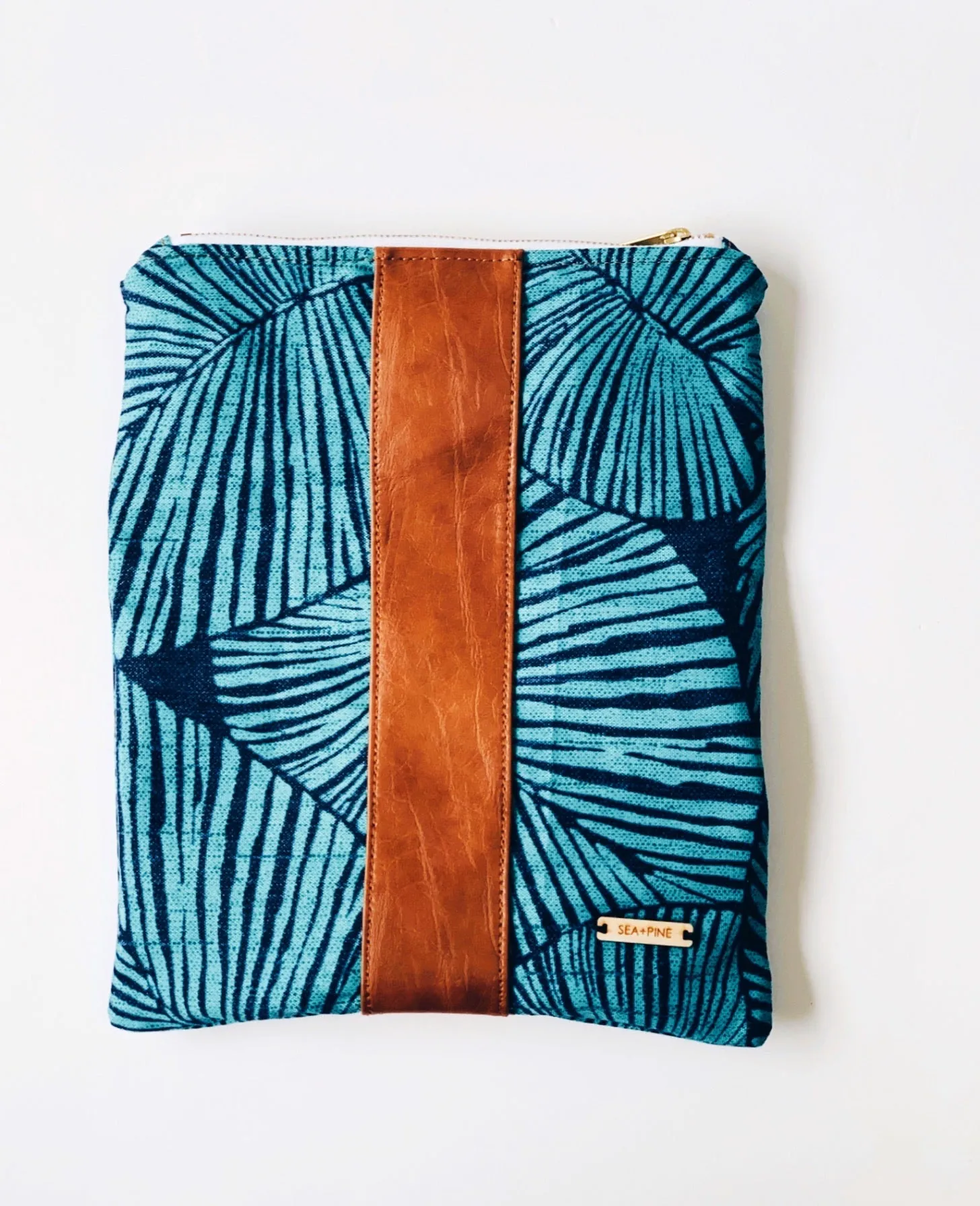 Laha’ina Clutch