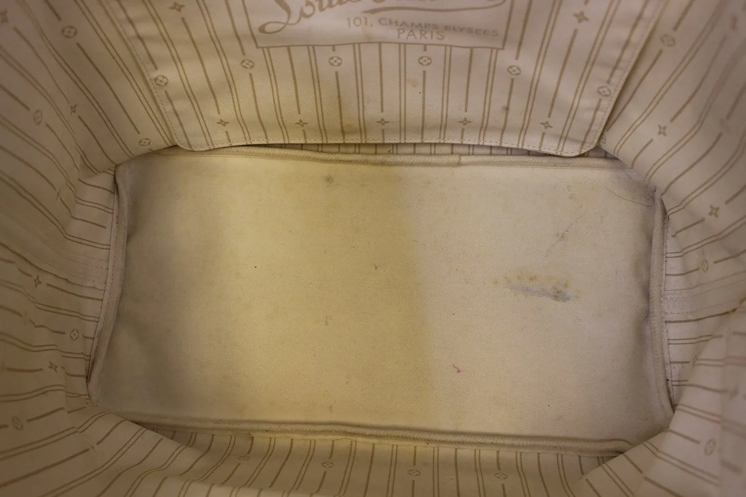 LOUIS VUITTON Damier Azur Neverfull GM White Tote Bag