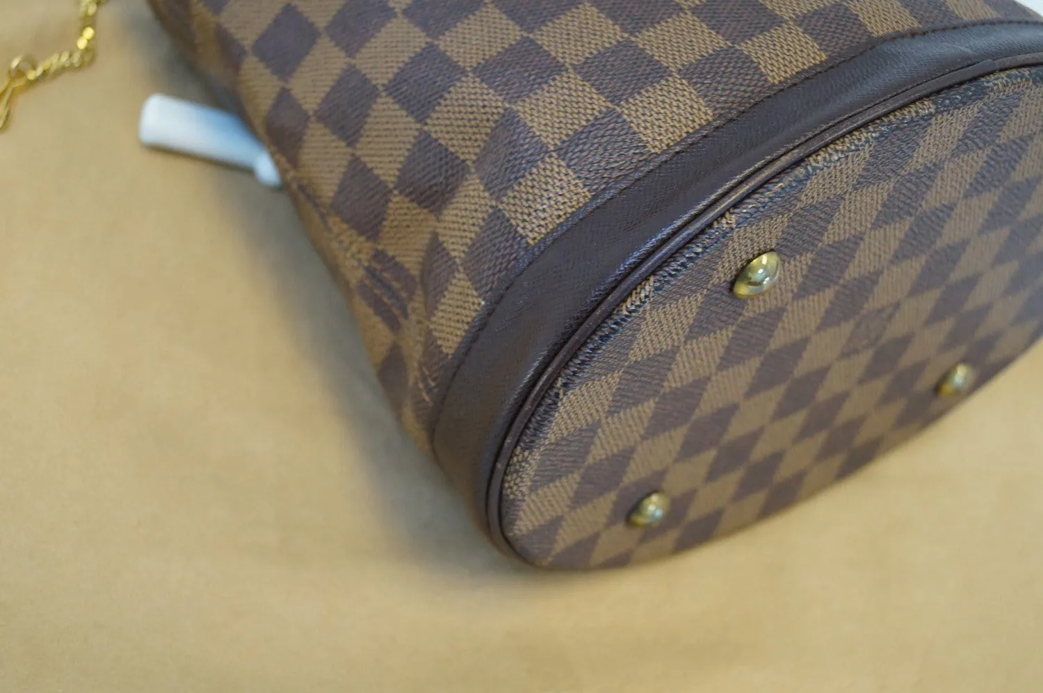 LOUIS VUITTON Damier Canvas Brown Marais Bucket Bag CC301
