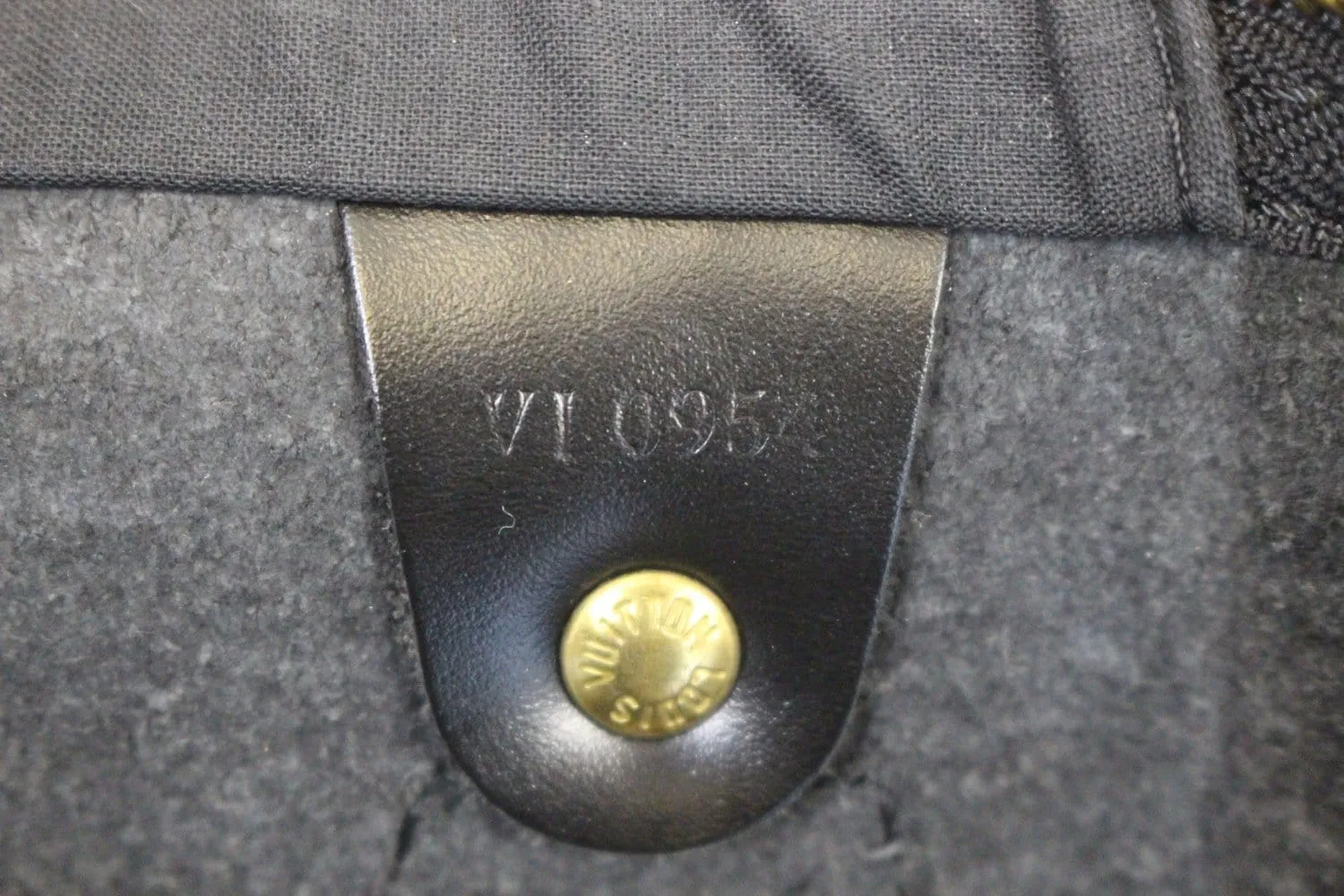 LOUIS VUITTON Epi Leather Black Speedy 35 Satchel Bag