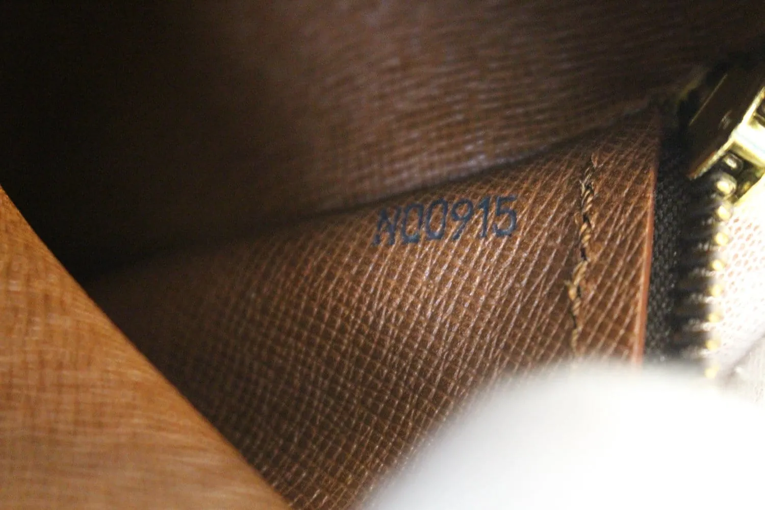 LOUIS VUITTON Monogram Brown Papillon Shoulder Bag