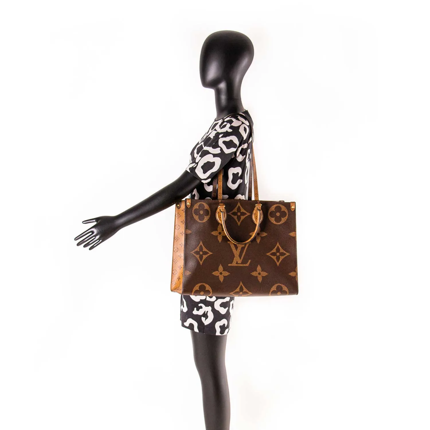 Louis Vuitton Onthego Monogram Giant Tote Bag