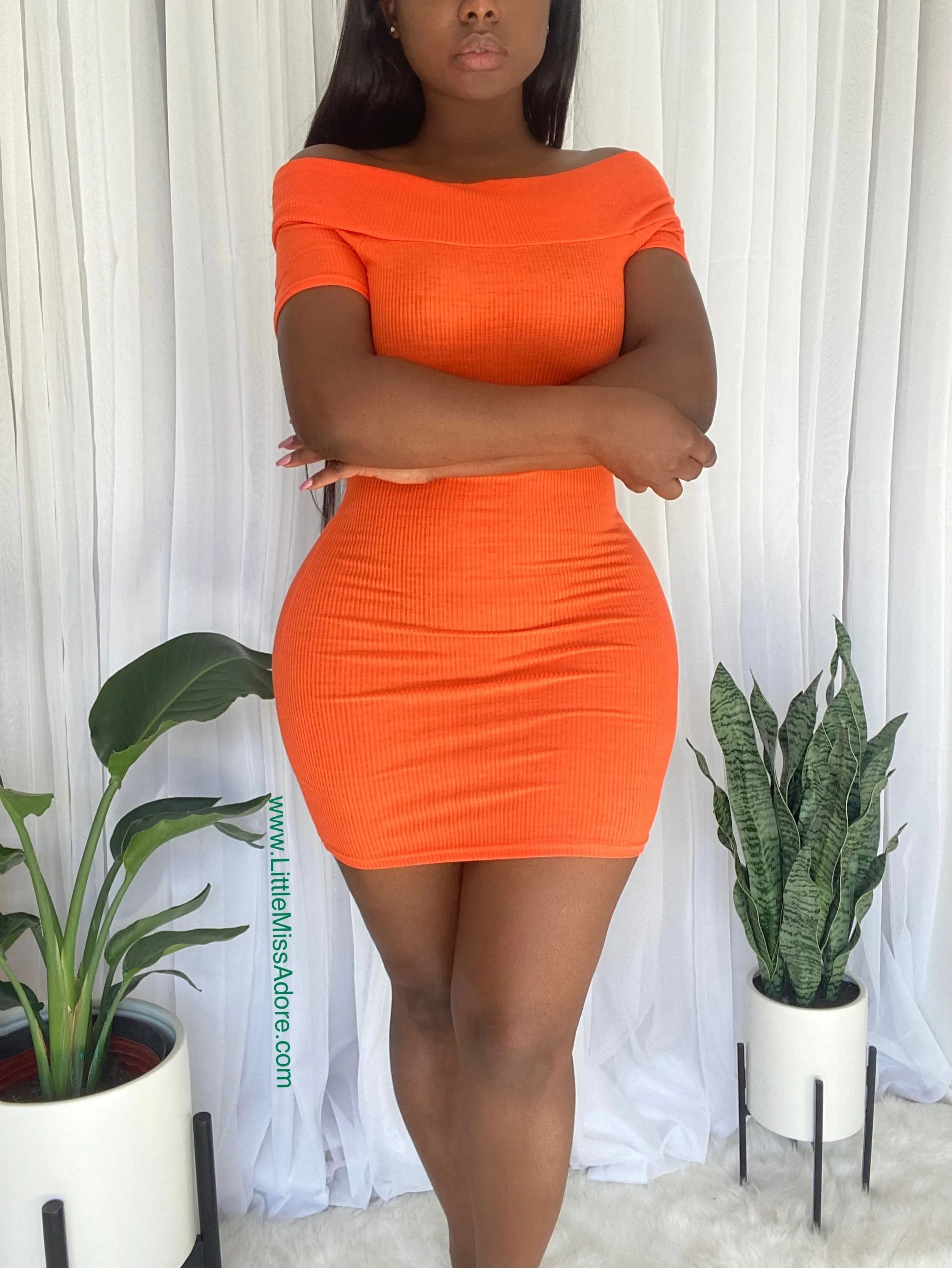 LUPITA OFF-SHOULDER RIBBED ORANGE | DRESS