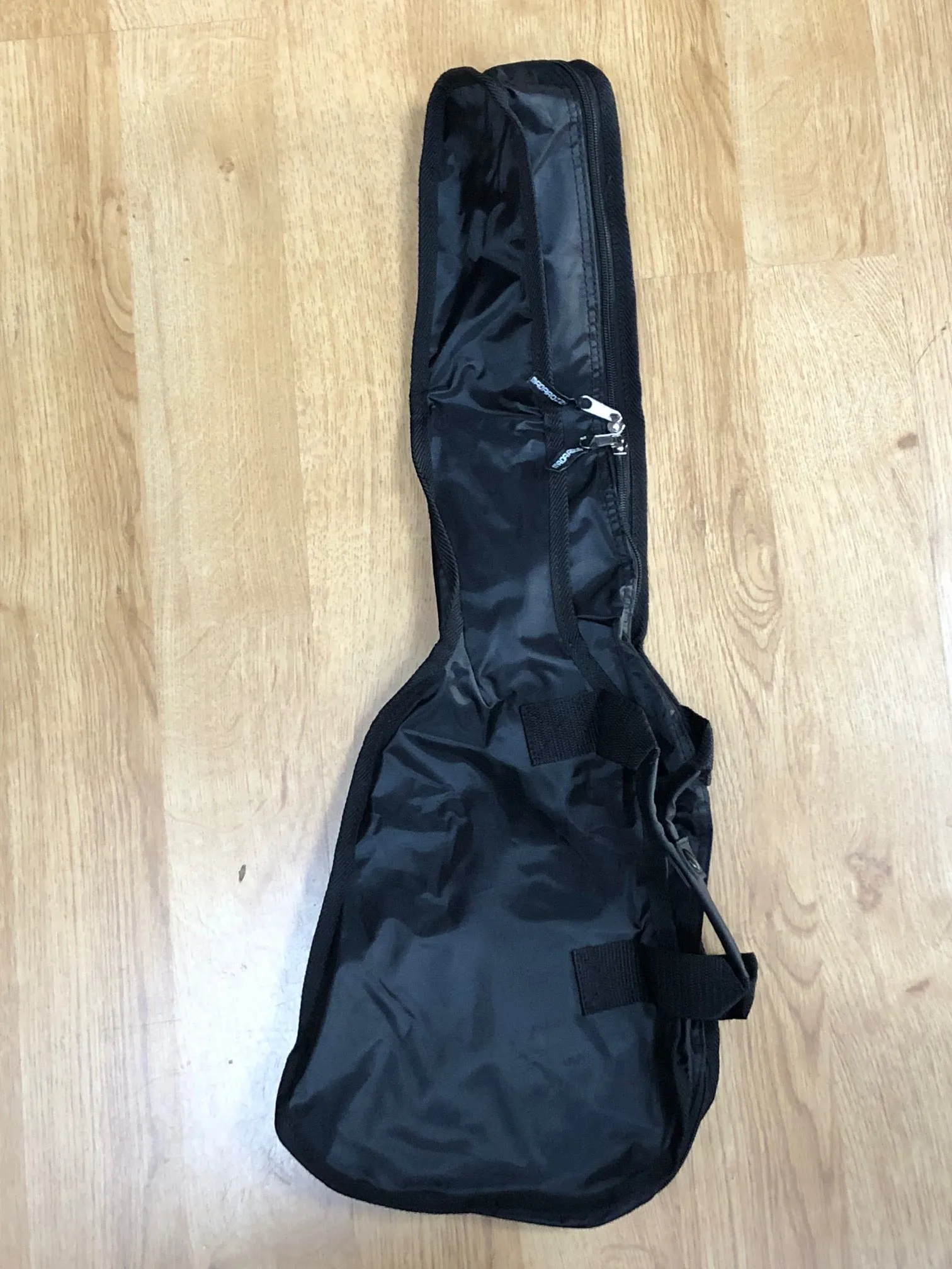 Madarozzo (MA-G001-UT/BG) Tenor Ukulele Cover
