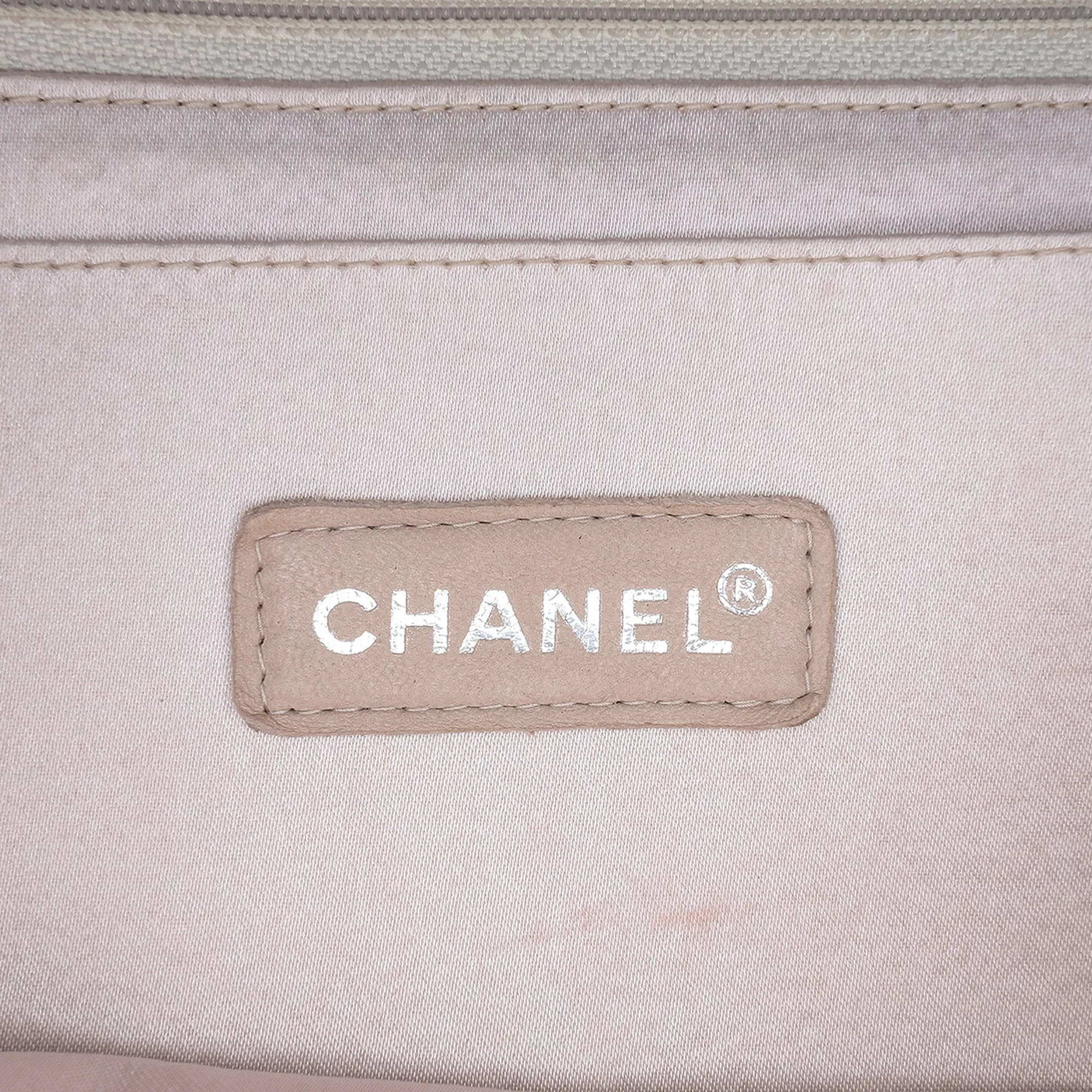 Medium New Travel Line Nylon Single Flap