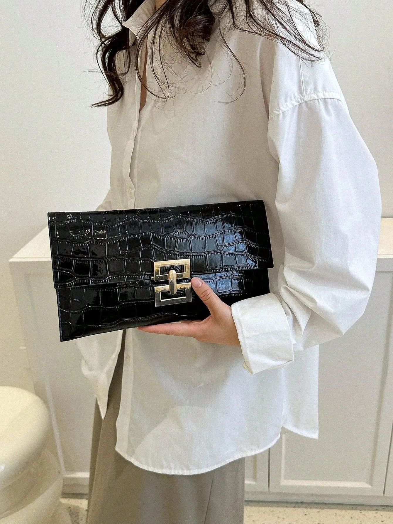 Metallic Crocodile Embossed Patent Leather Square Lock Flap Bag