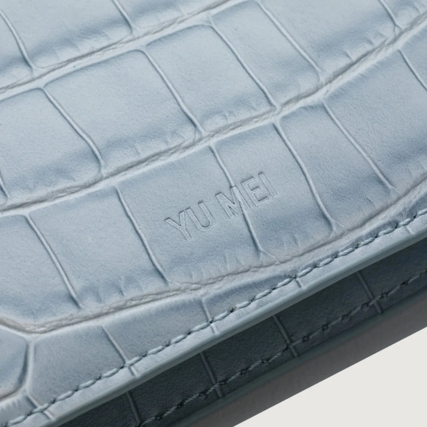 Mini Vi Pouch | Moon Croc